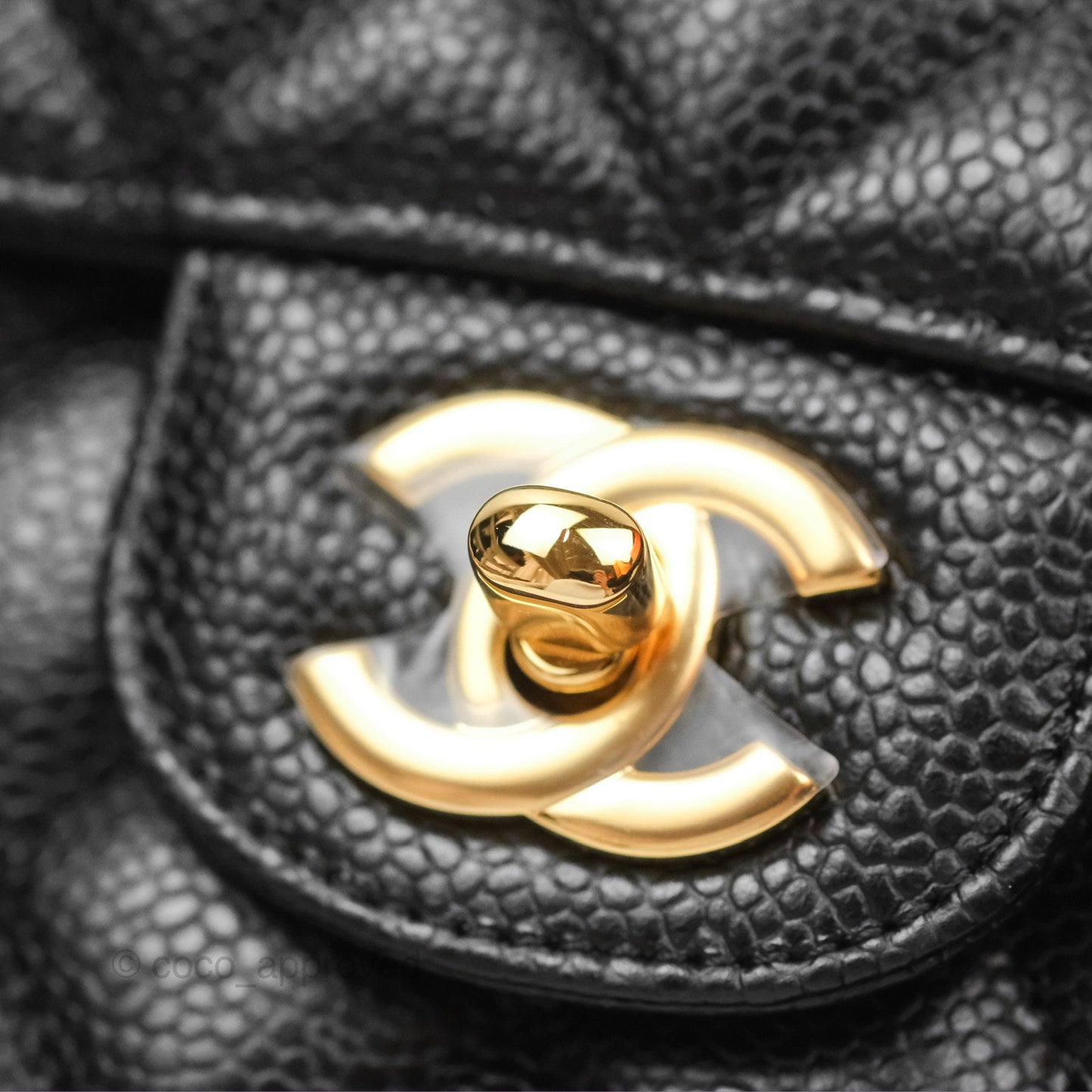 Chanel Classic M/L Medium Flap Quilted Black Caviar Gold Hardware