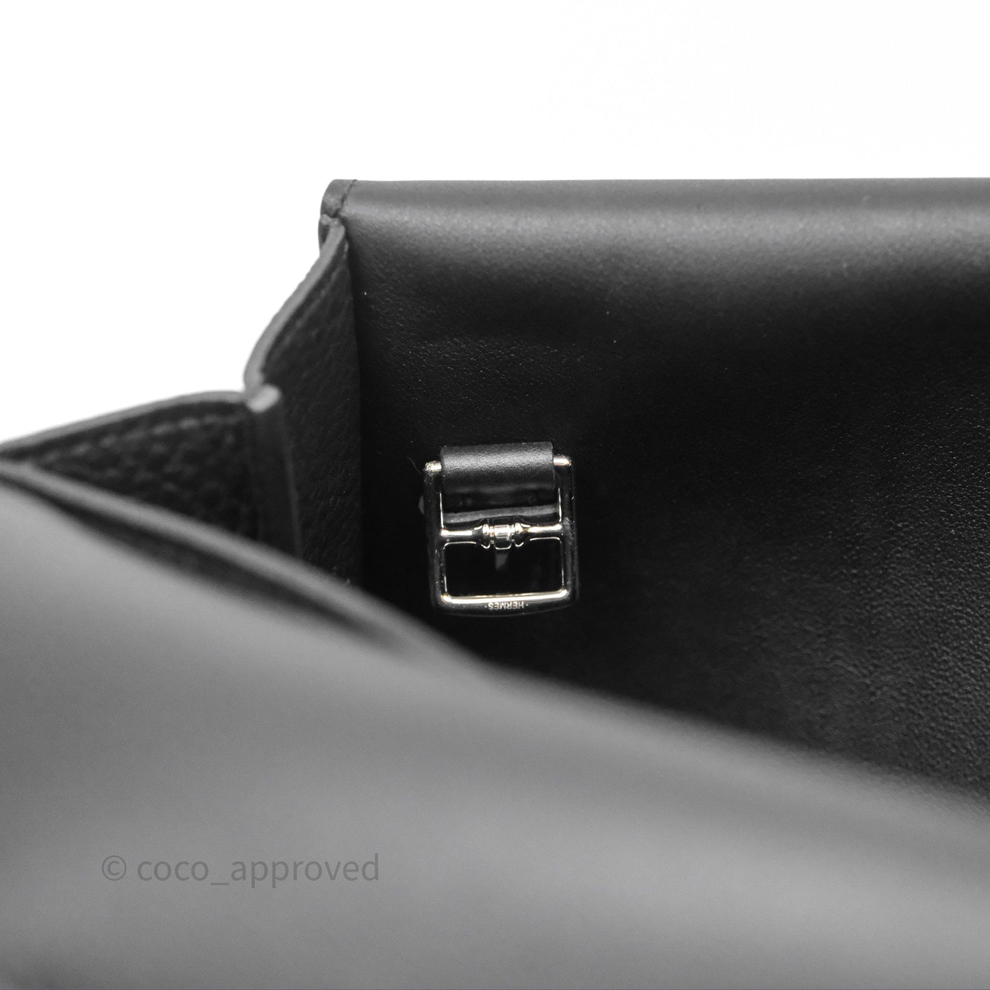Hermès Halzan 25 Black Noir 89 Clemence Palladium Hardware
