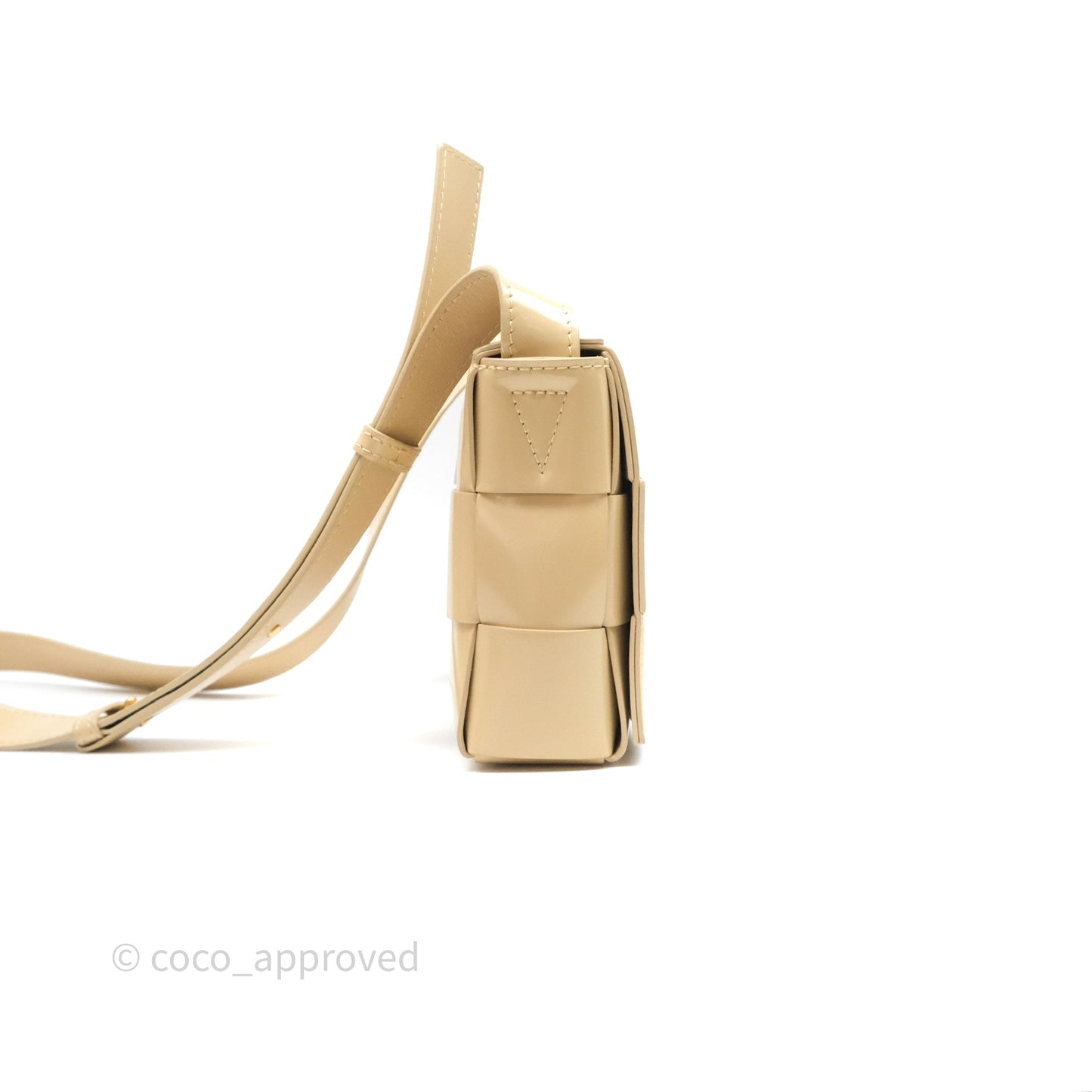 Bottega Veneta Cassette Shoulder Bag Intrecciato Beige Brushed Calfskin
