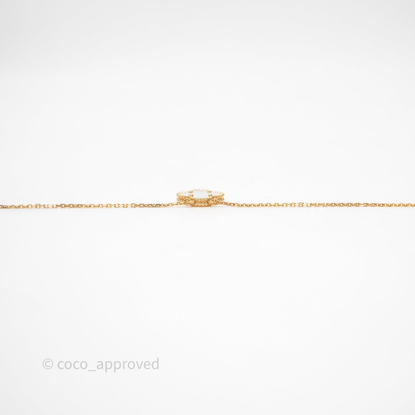 Van Cleef & Arpels Vintage Alhambra Pendant White Mother-of-pearl Necklace Yellow Gold