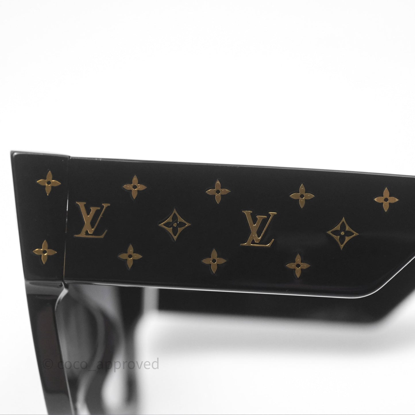 Louis Vuitton Rendez-Vous Square Sunglasses Black