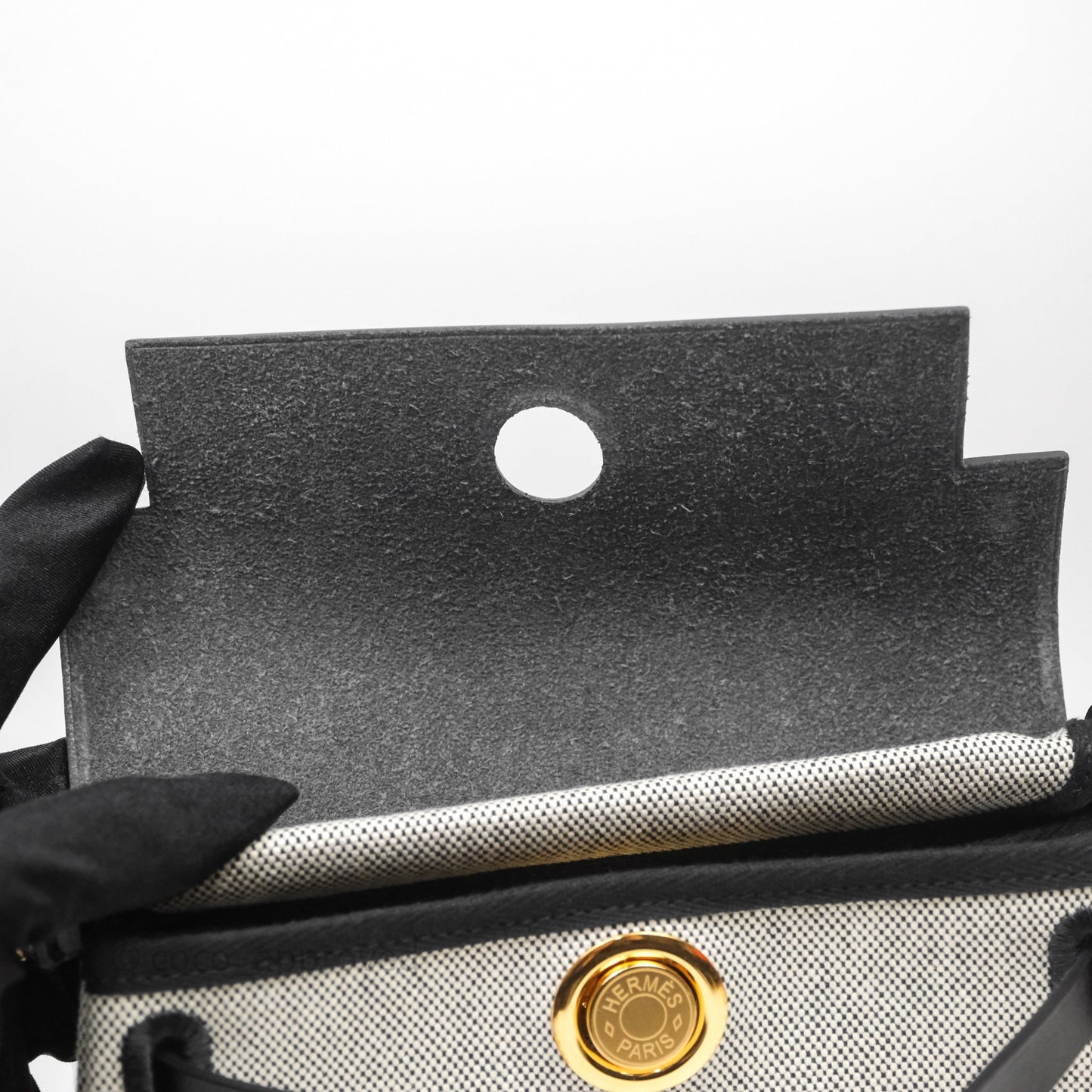 Hermès Herbag Zip 20 Mini Ecru-Noir Canvas Gold Hardware
