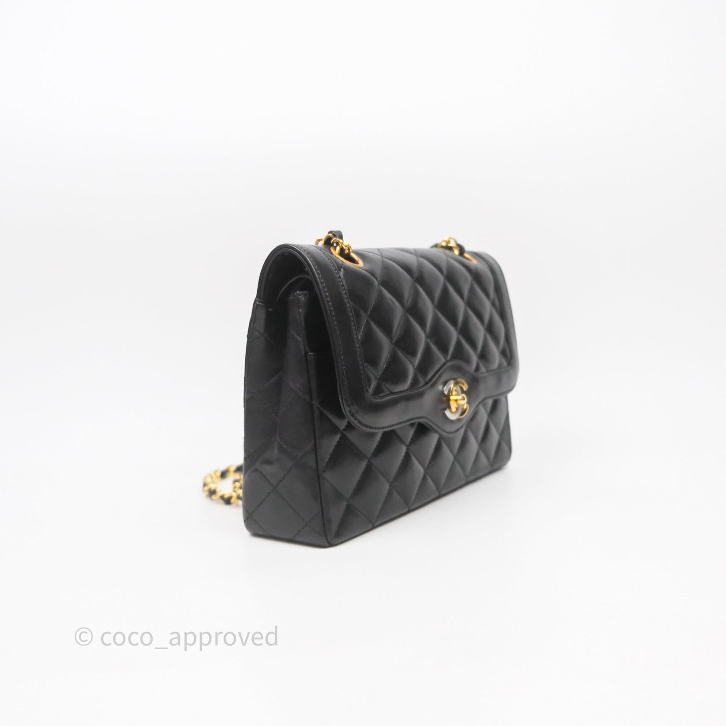 Chanel Quilted Vintage Flap Bag Lambskin Black 24K Gold Hardware
