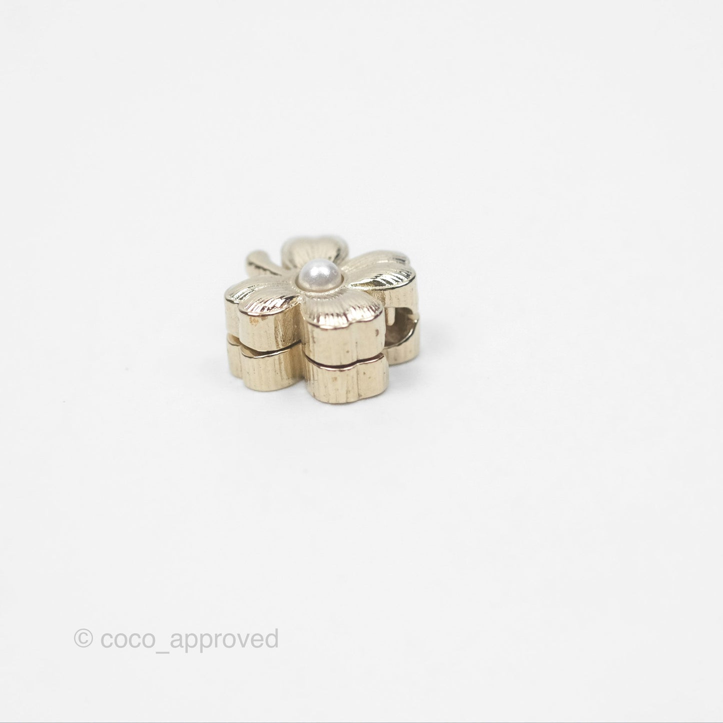 Chanel Magnetic Hair Accessory Hair Clip Set Gold Tone 22P
