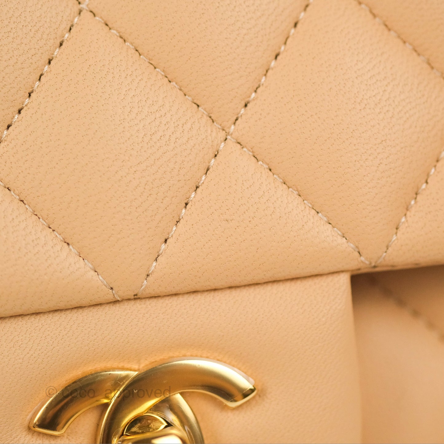 Chanel Classic M/L Medium Flap Quilted Beige Lambskin Gold Hardware