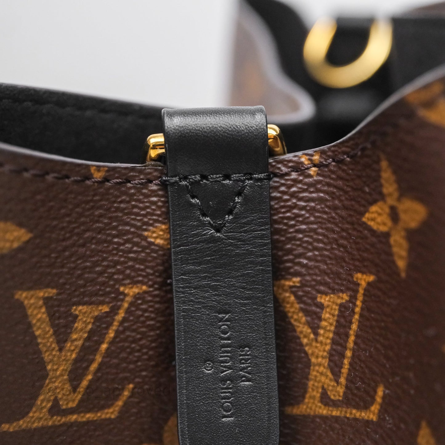 Louis Vuitton NéoNoé MM Black Monogram Canvas