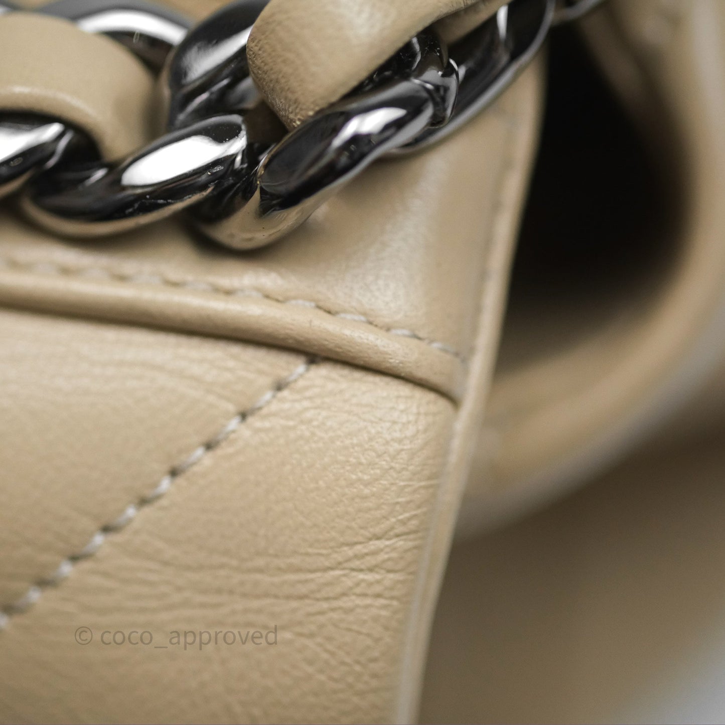 Chanel 19 Medium Beige Mixed Hardware