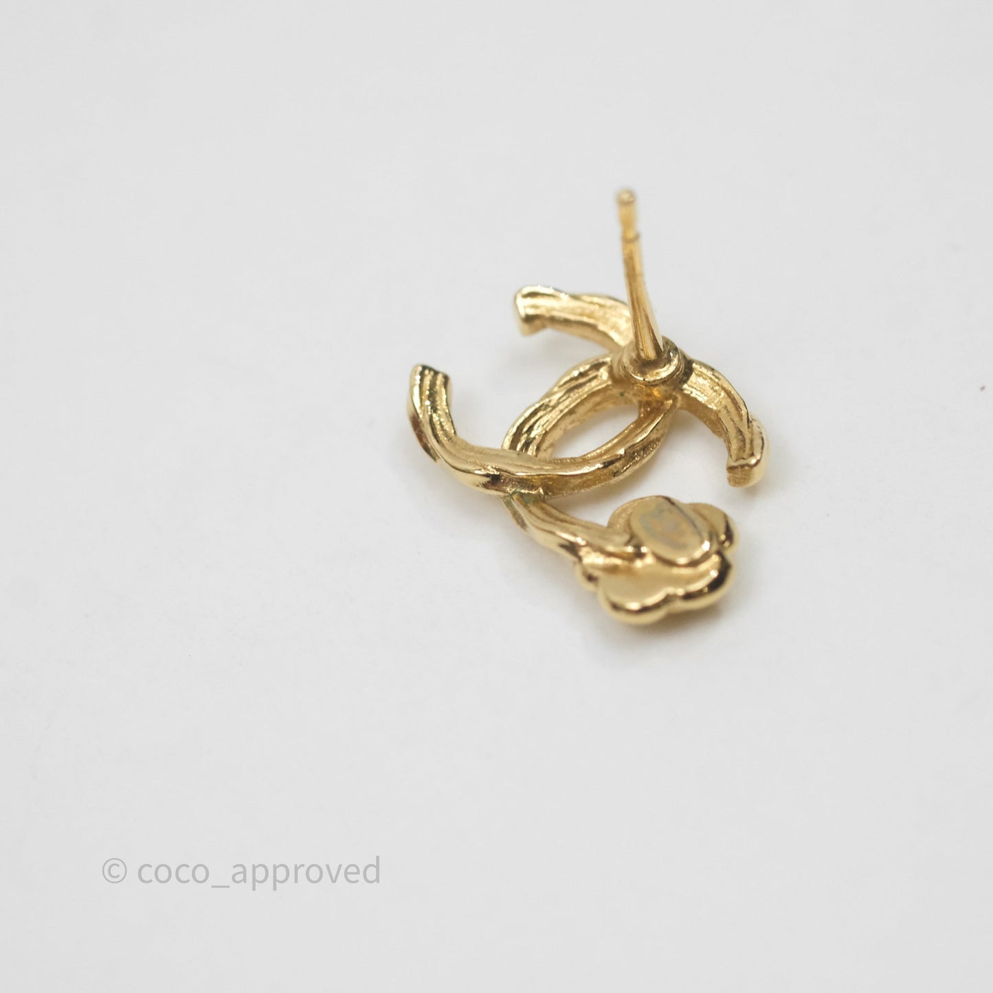 Chanel CC Camellia Earrings Gold Tone 22A