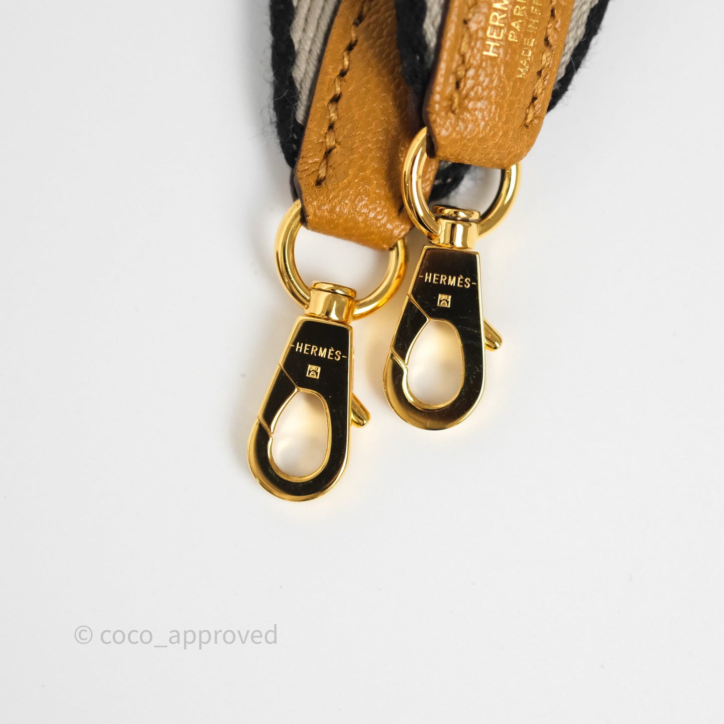 Hermès Bolide Mini 1923 Caramel 28 Chevre Mysore Strap Ficelle/Black Gold Hardware