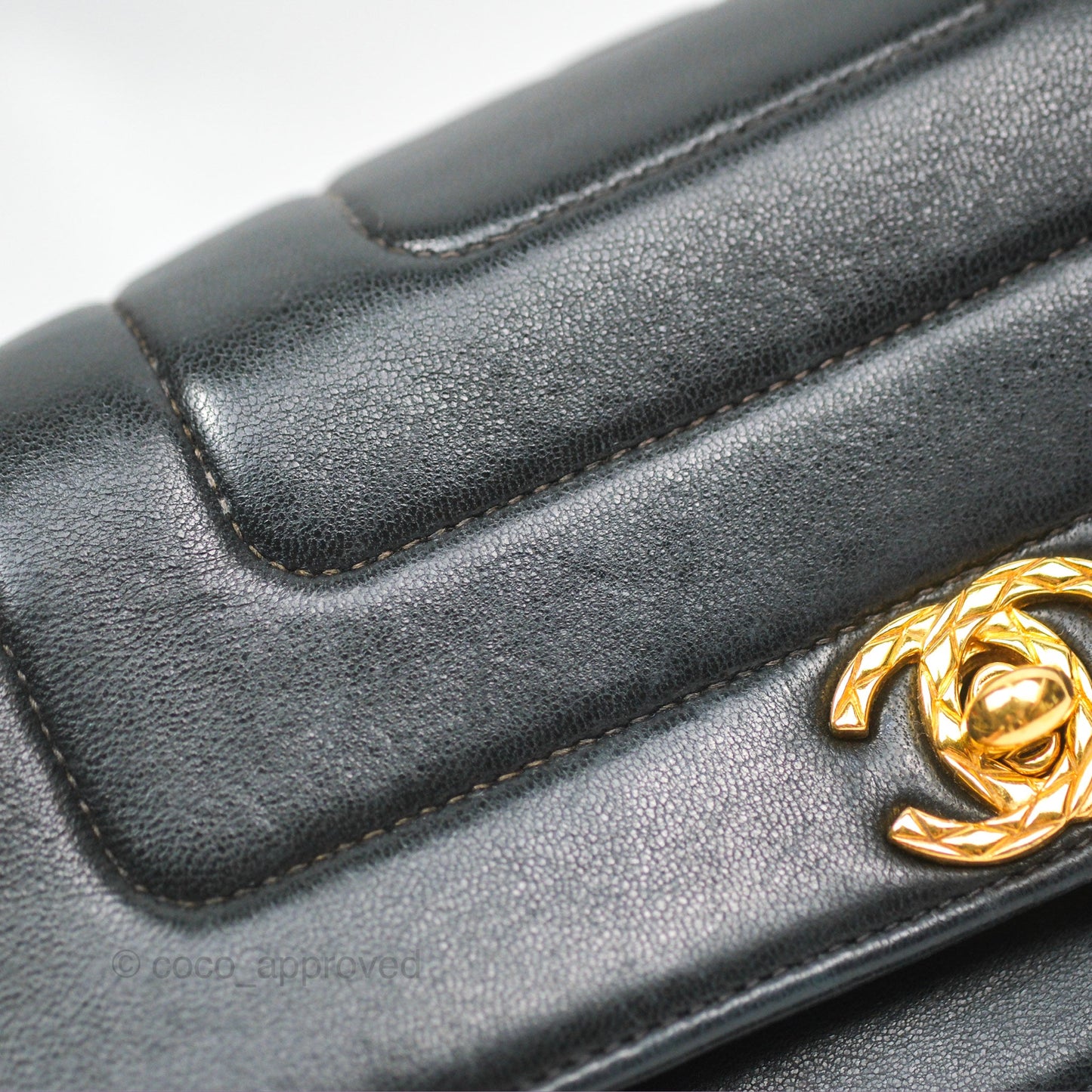 Chanel Vintage Mini Bijoux Chain Flap Black Lambskin Gold Hardware