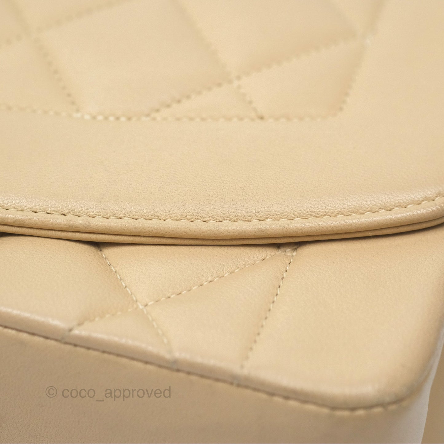 Chanel Vintage Small Quilted Classic Diana Flap Bag Beige Lambskin 24K Gold Hardware