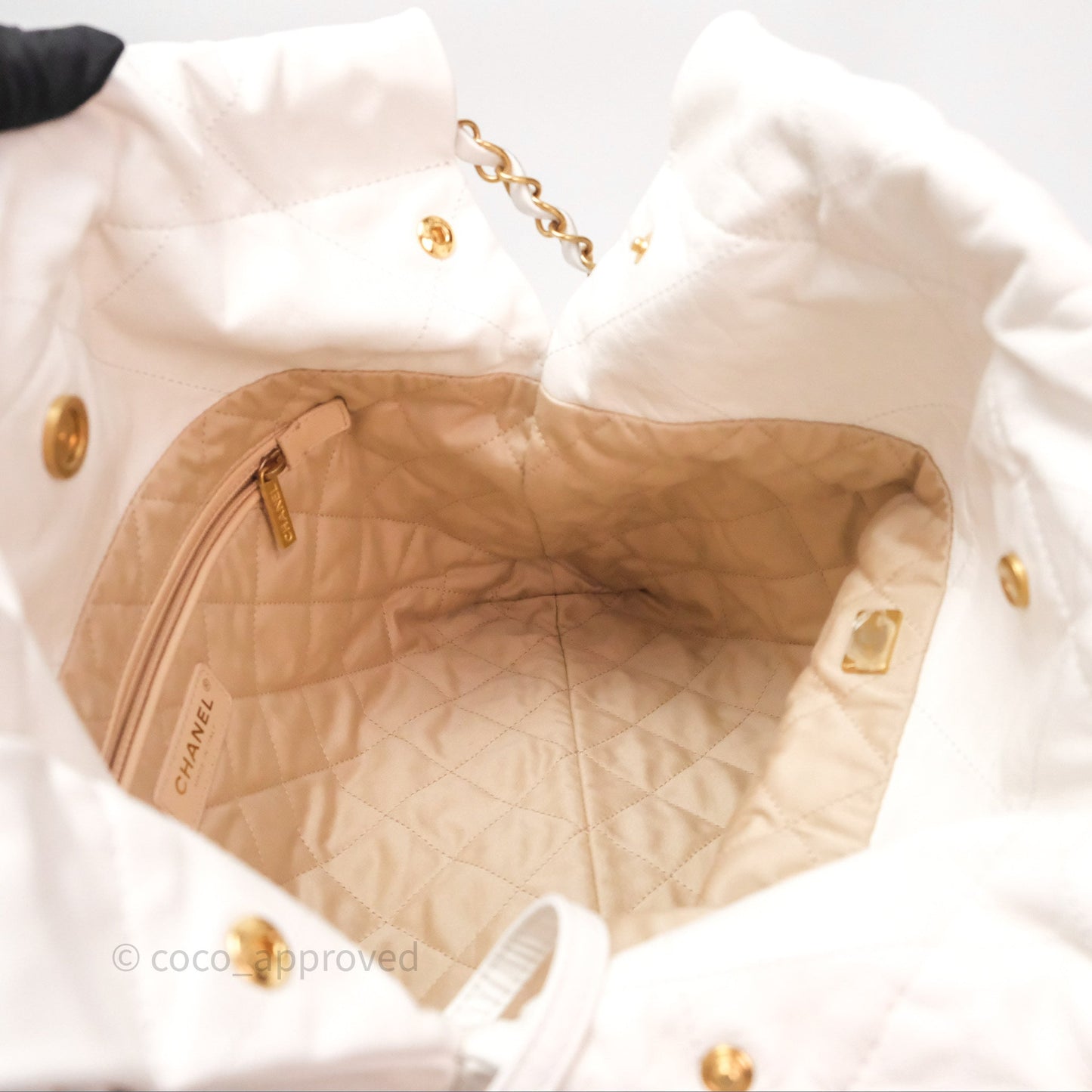 Chanel 22 Small White Shiny Calfskin Aged Gold Hardware