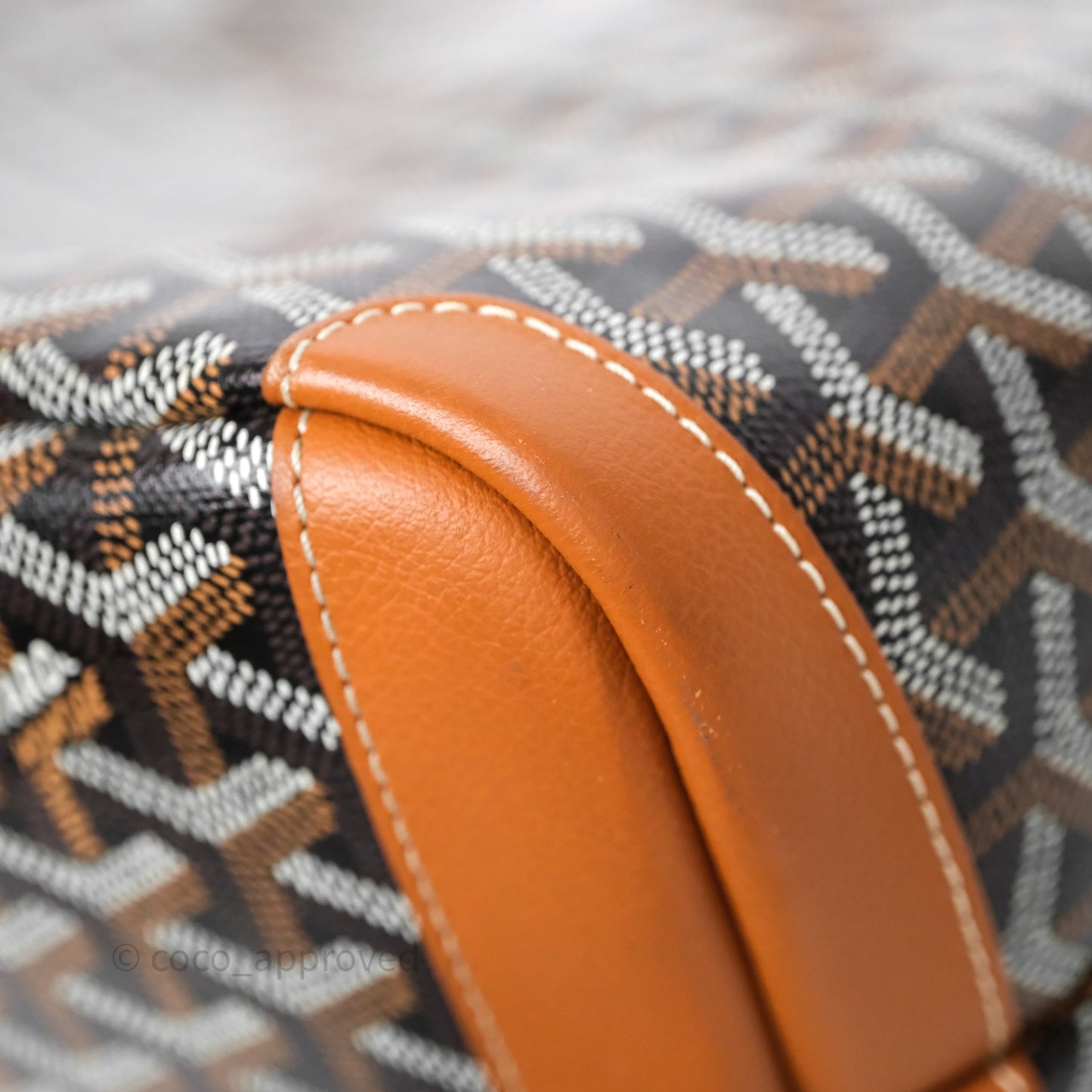 Goyard Artois Tote MM Goyardine Canvas⁣⁣⁣⁣⁣⁣⁣⁣⁣⁣⁣⁣⁣⁣⁣⁣⁣⁣⁣⁣ Tan/Black