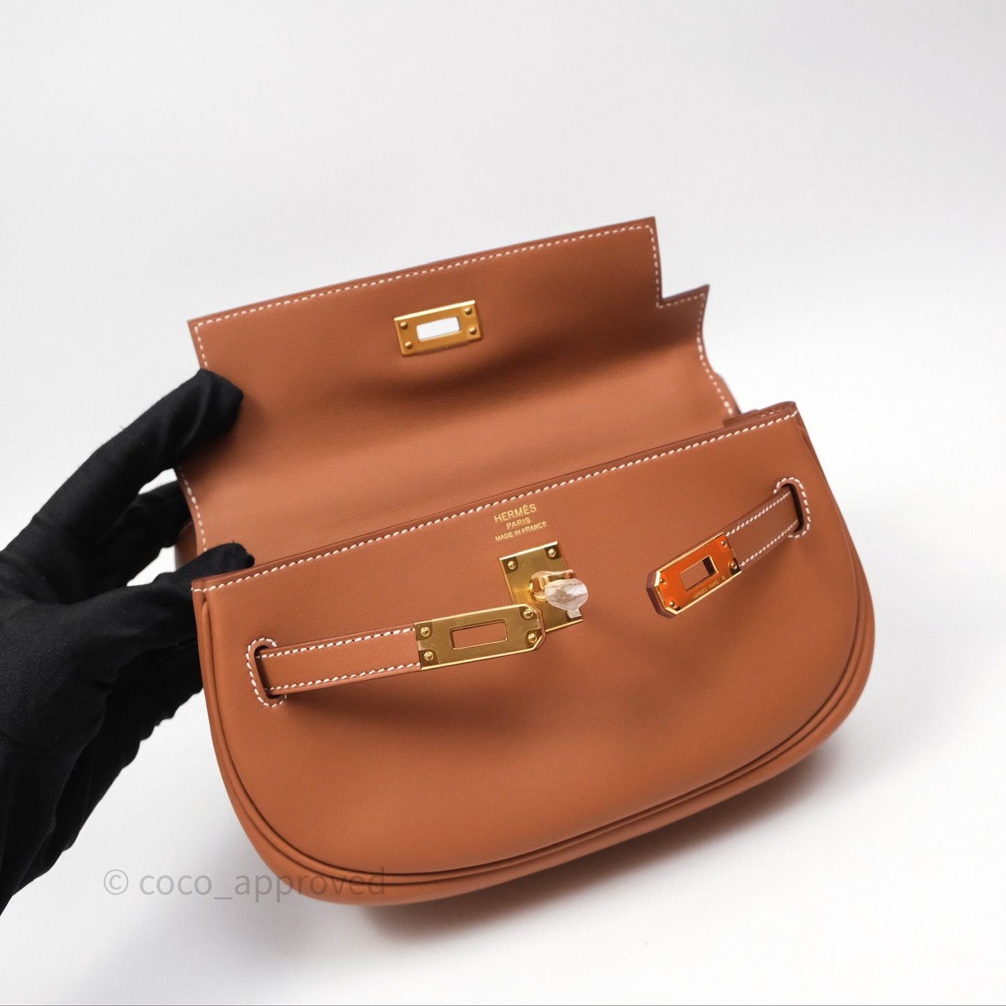 Hermès Kelly Moove Gold 37 Swift Gold Hardware