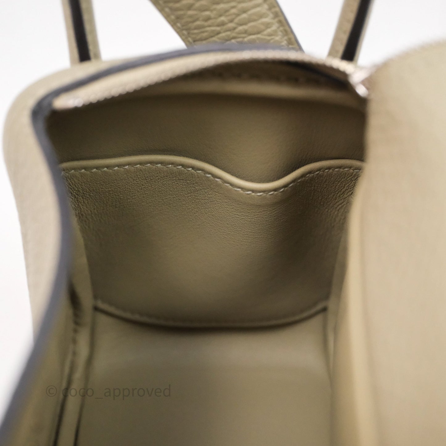 Hermès Mini Lindy 20 Sauge Q1 Clemence Palladium Hardware