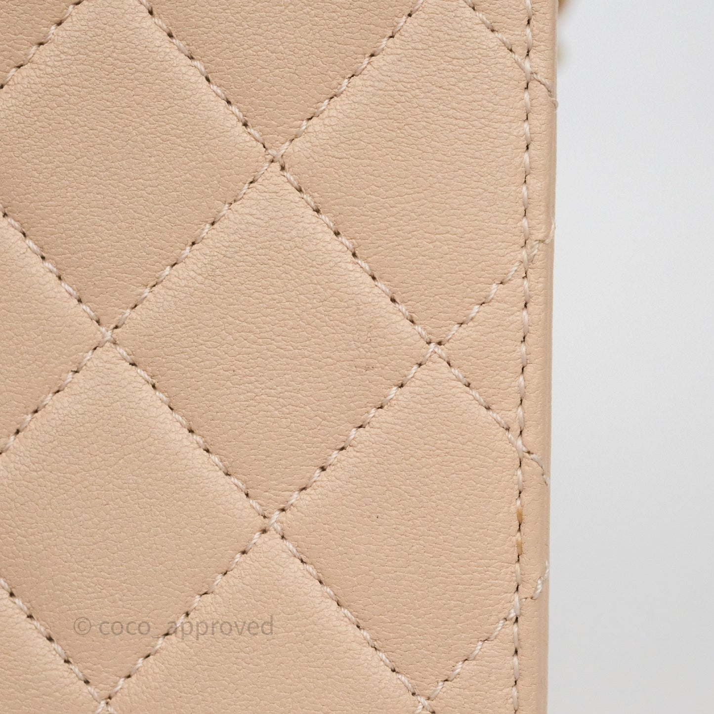 Chanel Chic Pearls Flap Quilted Beige Pink Goatskin Aged Gold Hardware