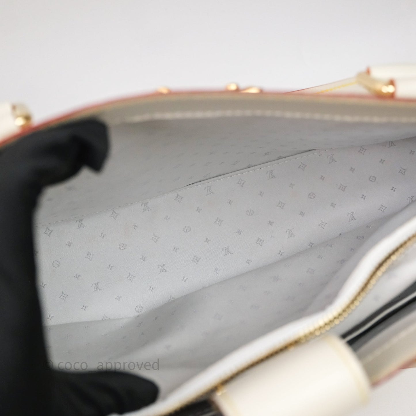 Louis Vuitton Le Fabuleux Bag White Suhali