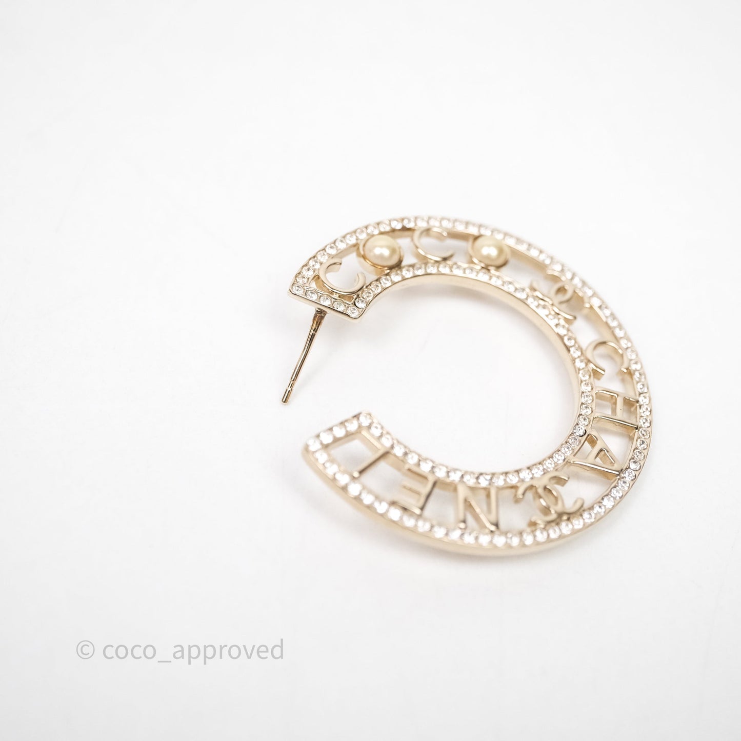 Chanel Crystal Pearl Bow-tiful CC Hoop Earrings Gold Tone 20B