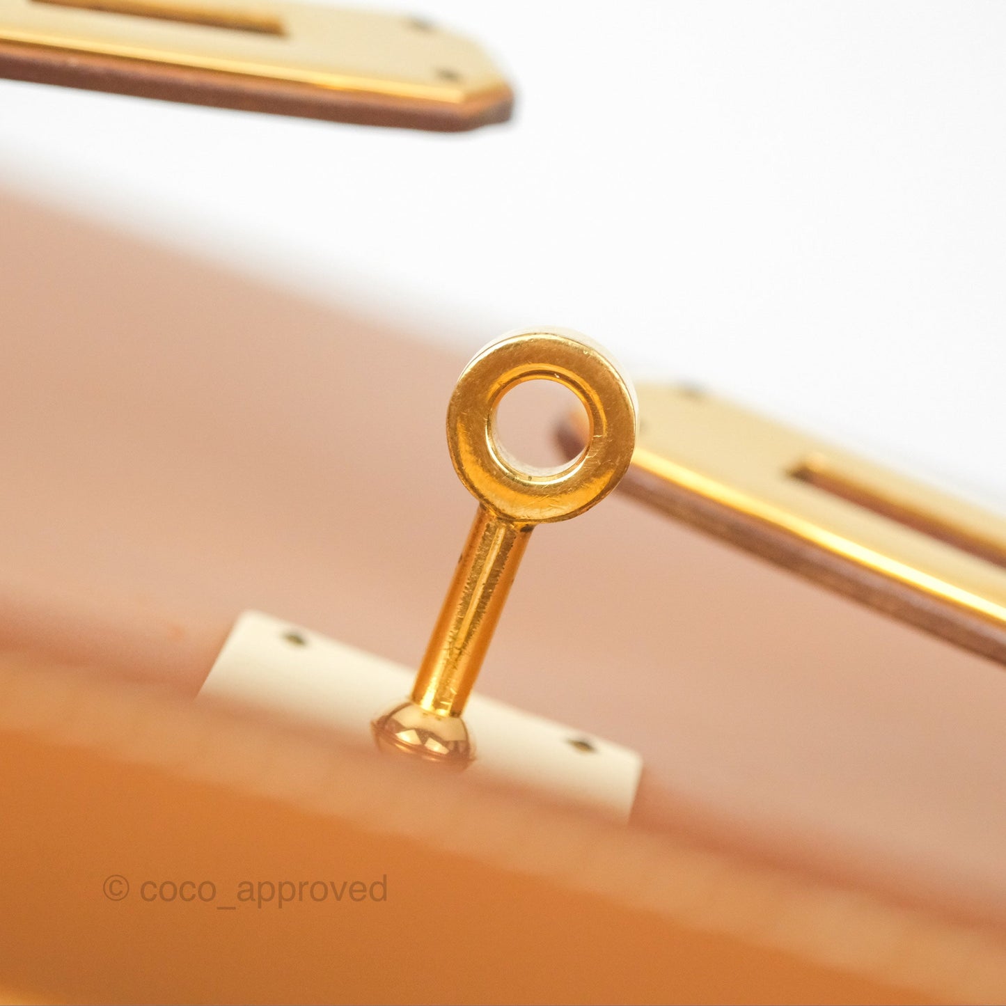 Hermès Vintage Kelly 28 Sellier Gold Calf Gold Hardware