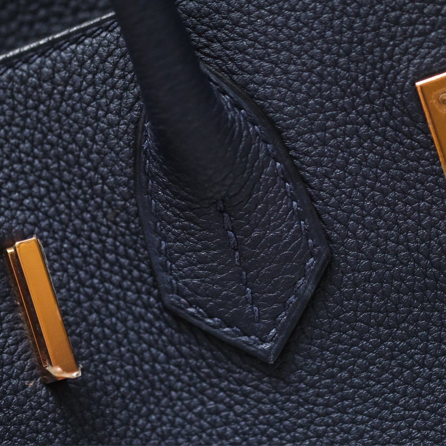Hermès Birkin 30 Retourne Bleu Nuit 2Z Togo Gold Hardware