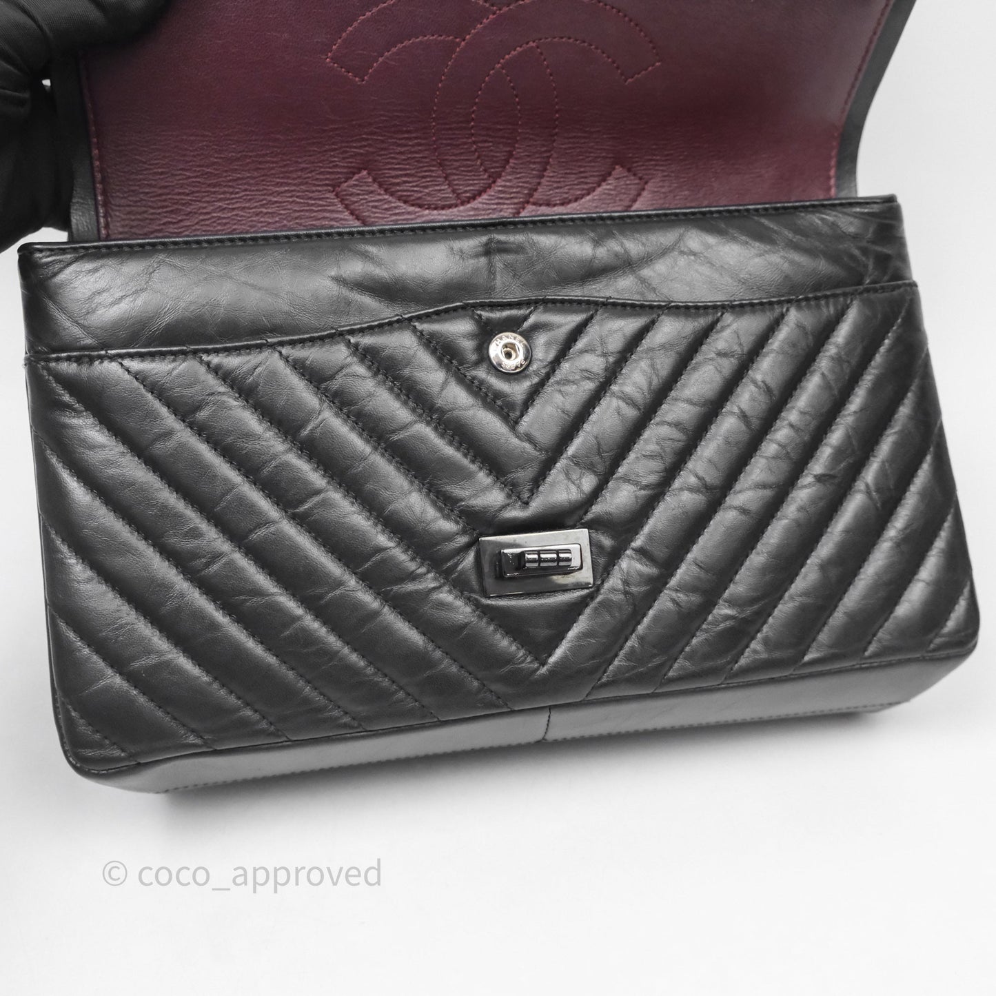 Chanel Reissue Medium 226 Chevron Aged Calfskin So Black