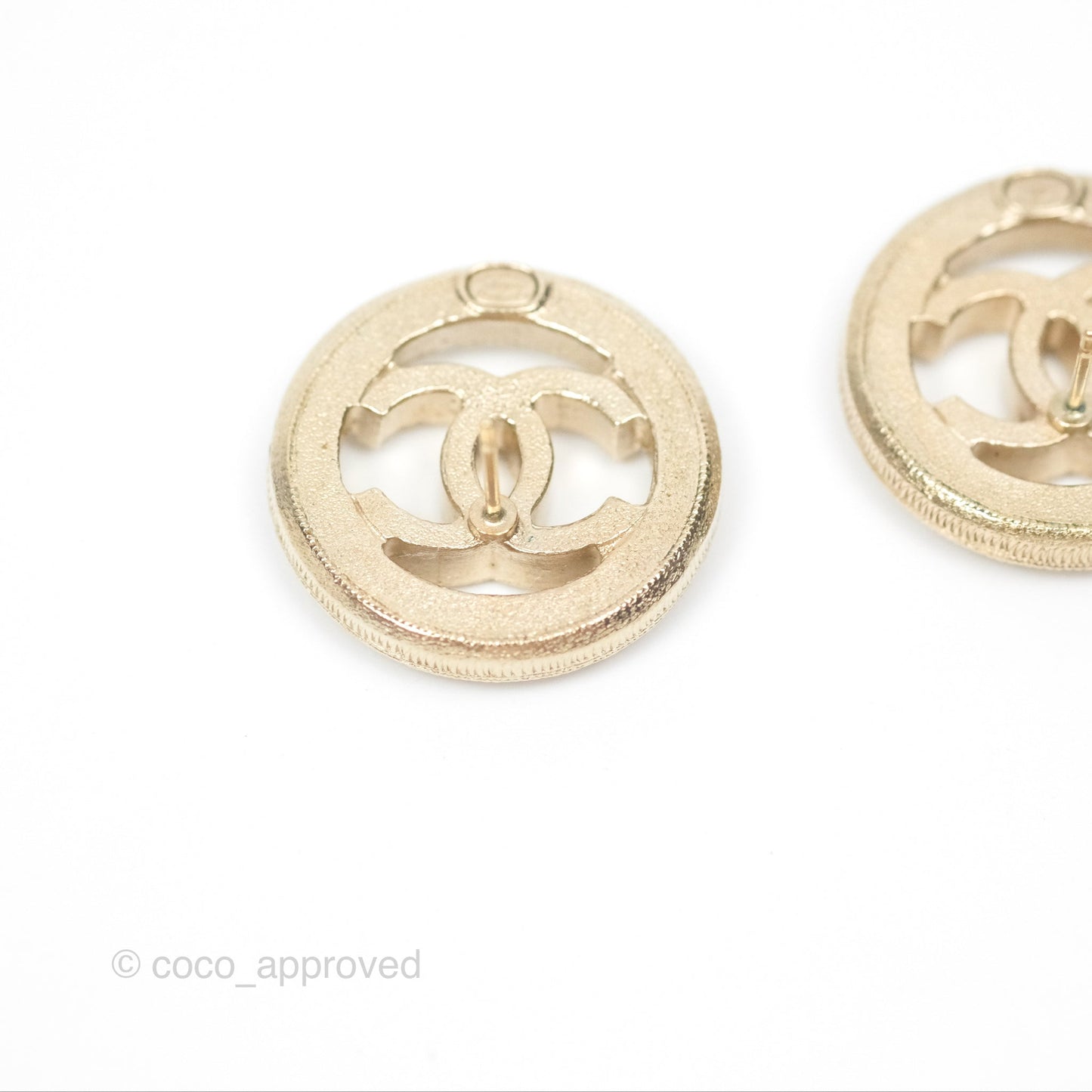 Chanel Pearl CC Round Earrings Gold Tone 17A