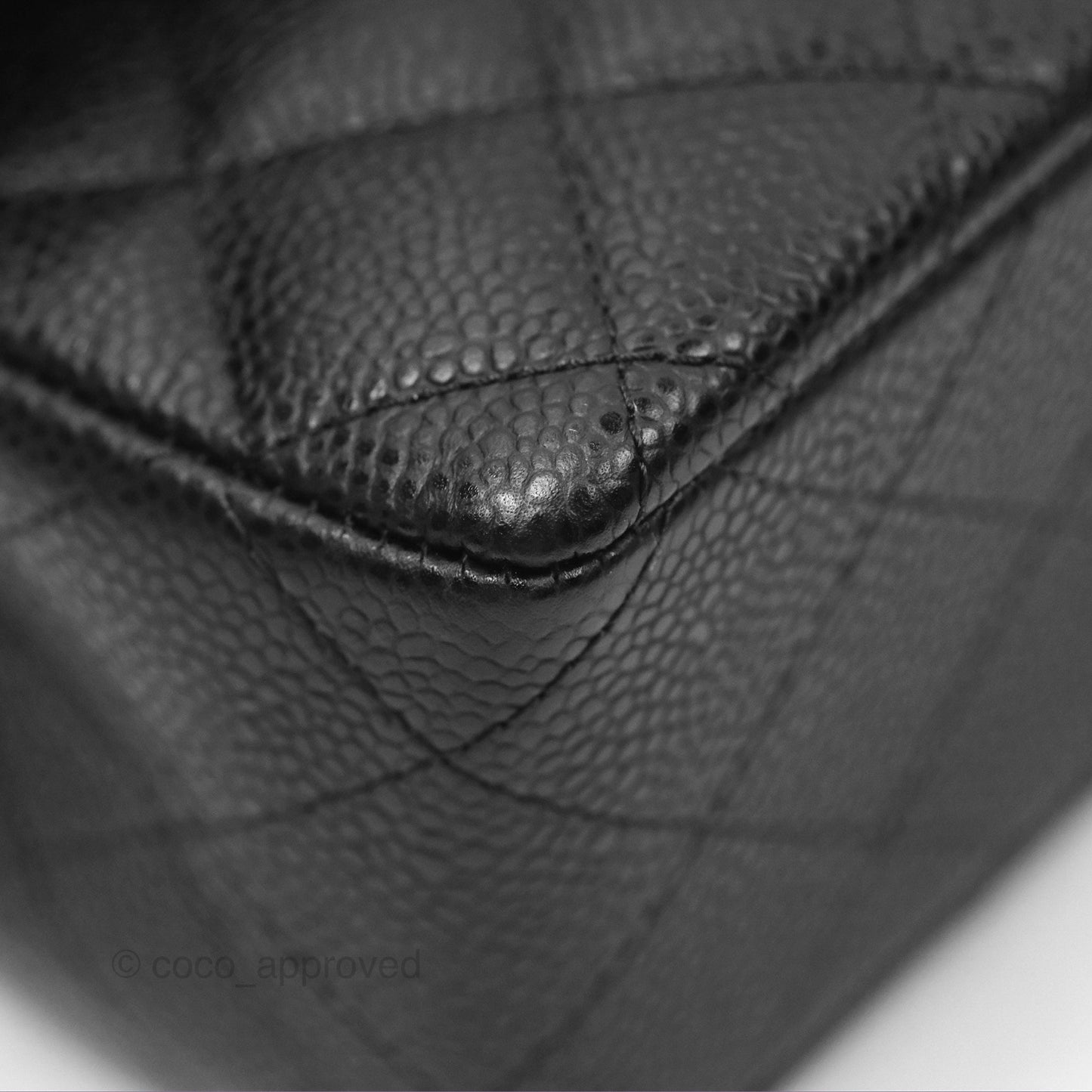 Chanel Classic M/L Medium Flap Quilted Black Caviar Gold Hardware