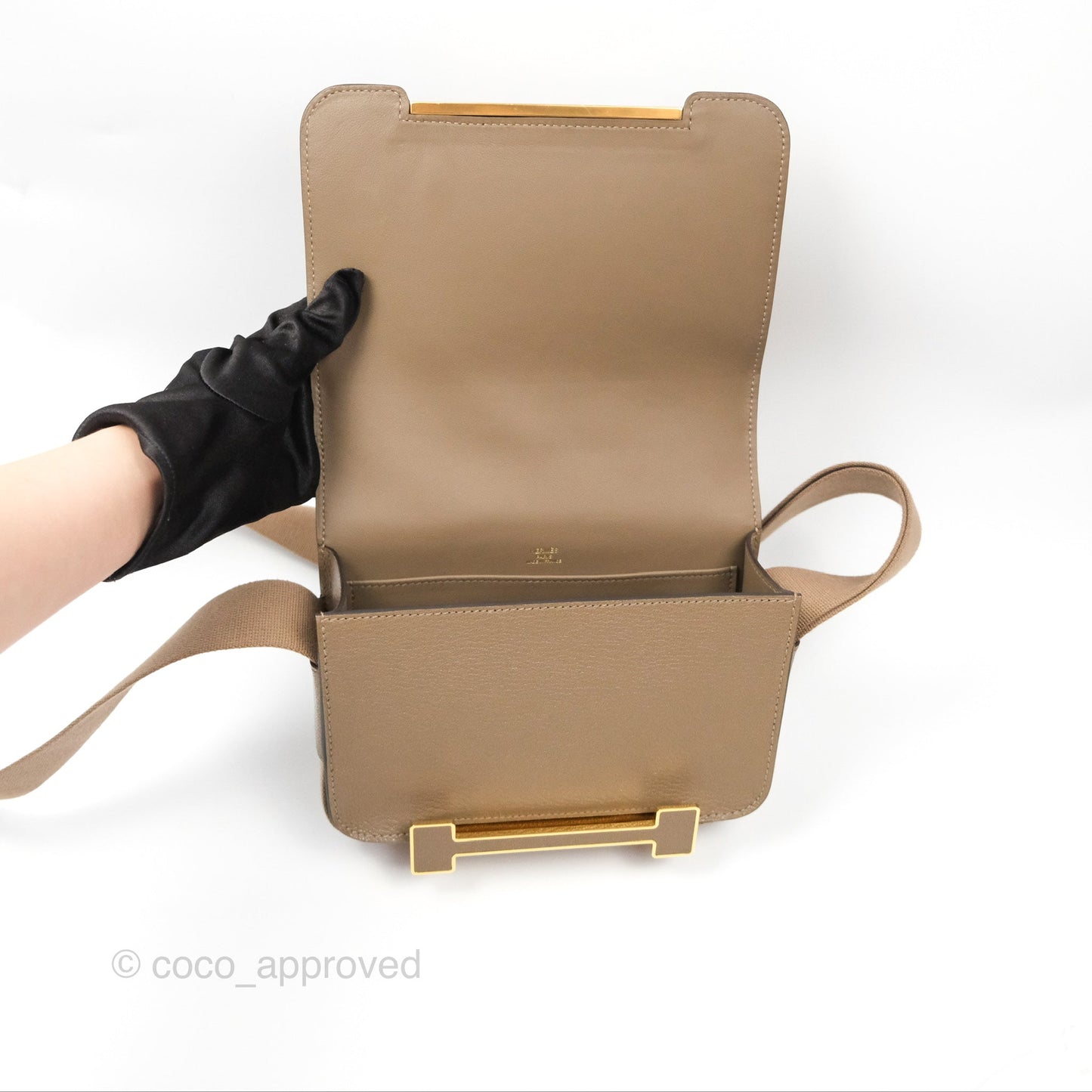 Hermès Geta Bag Etoupe Chevre Mysore Gold Hardware
