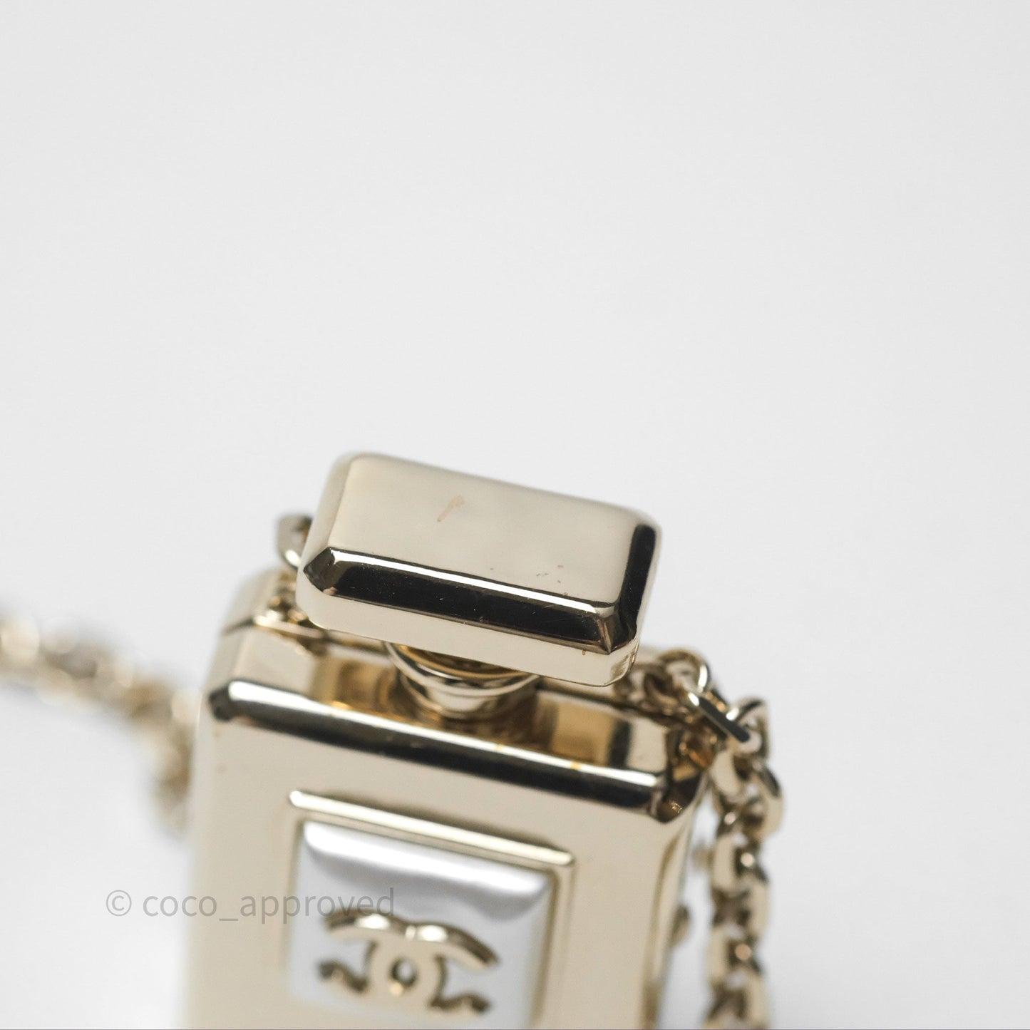Chanel CC Metal Pearl Perfume Bottle Locket Necklace Gold Tone