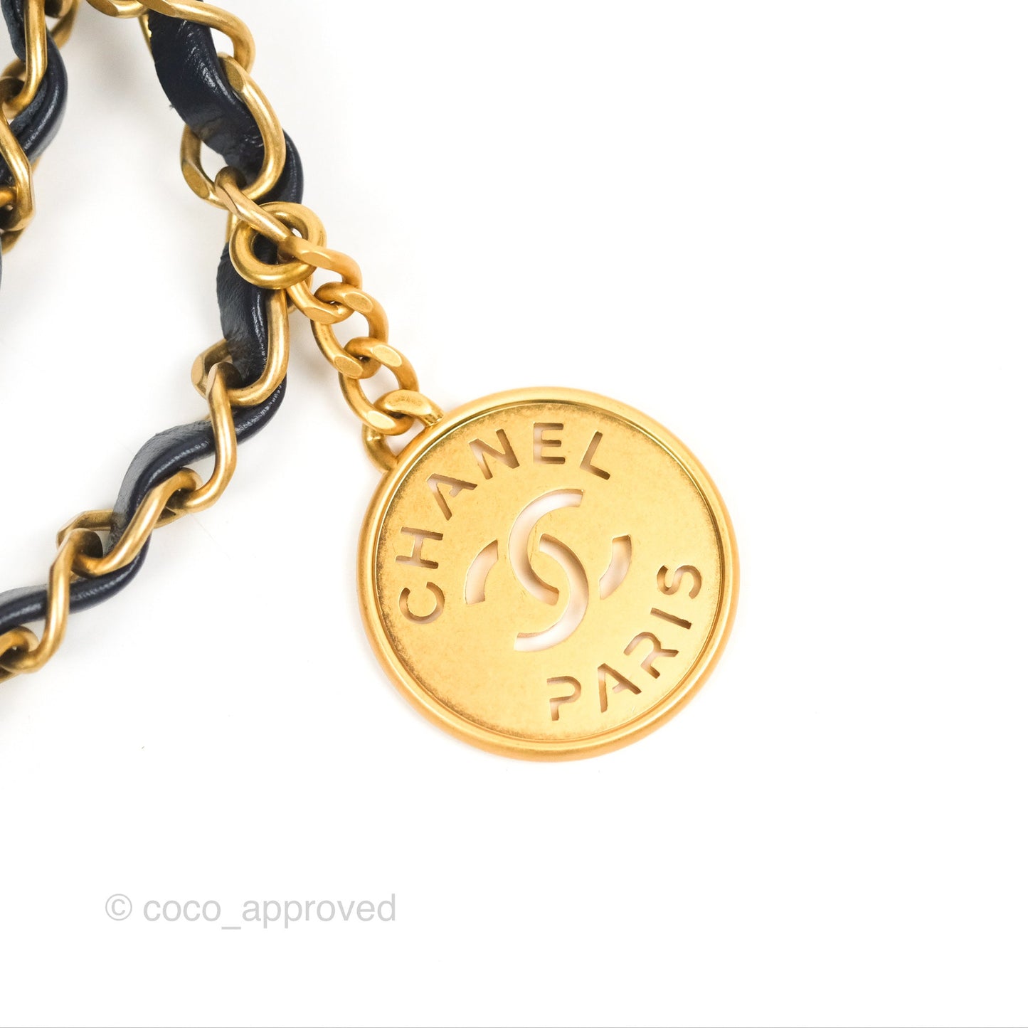 Chanel 22 Medium Navy Shiny Calfskin Aged Gold Hardware