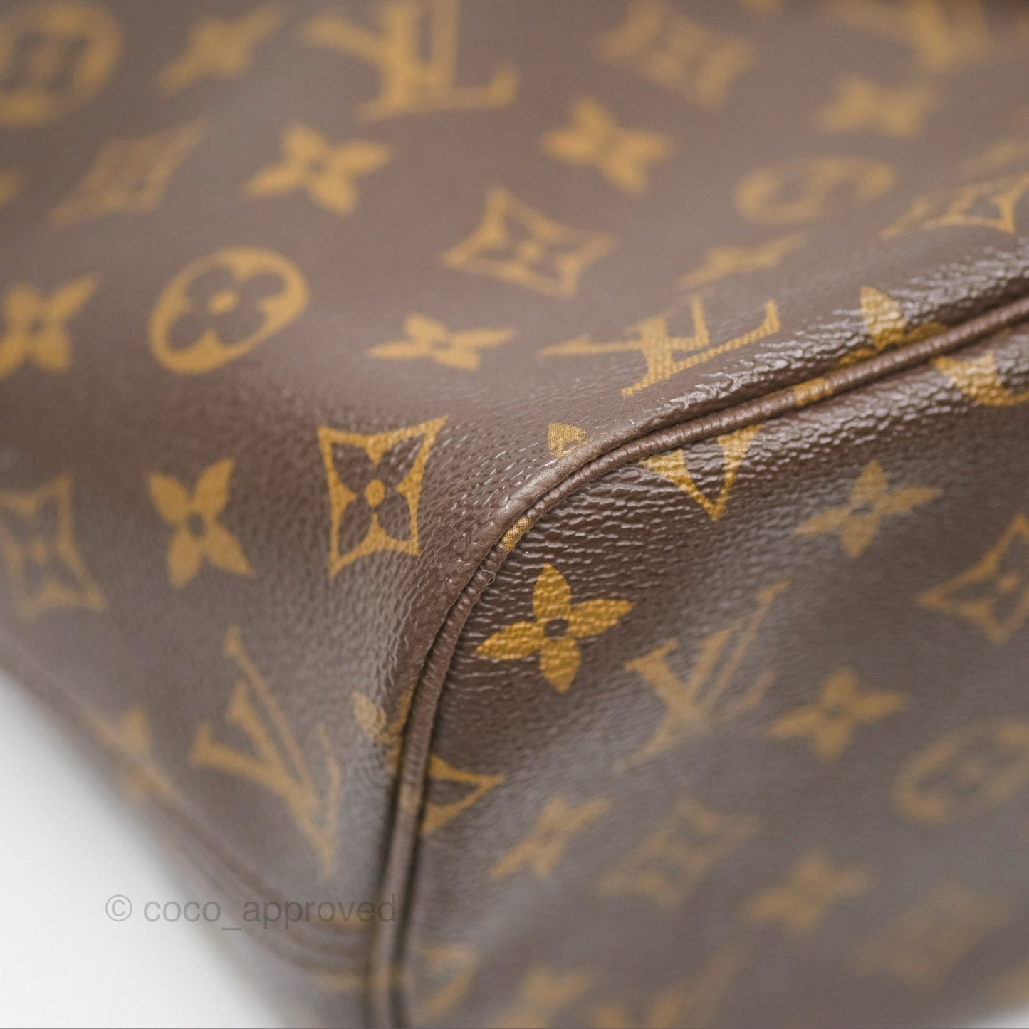 Louis Vuitton Neverfull MM Tote Bag Monogram Canvas