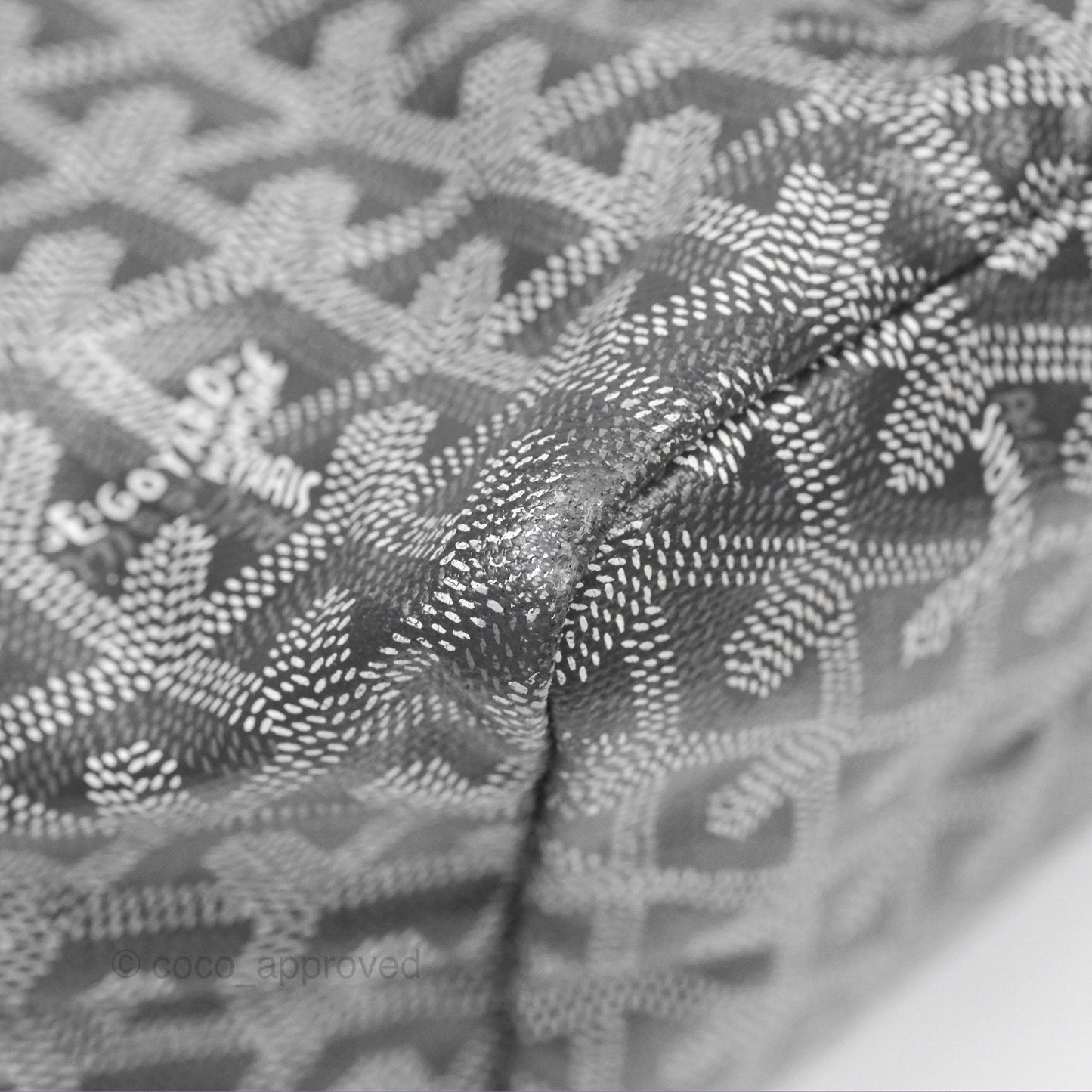 Goyard St Louis Tote PM ⁣⁣⁣⁣⁣⁣⁣⁣⁣⁣⁣⁣⁣⁣⁣⁣⁣⁣⁣⁣Grey