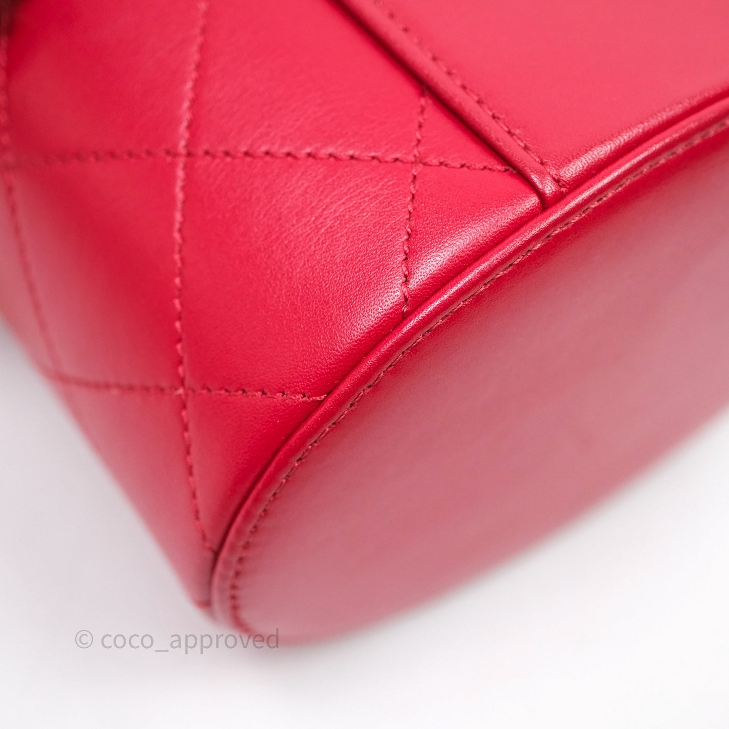 Chanel CC Vanity Case Red Calfskin Aged Gold Hardware