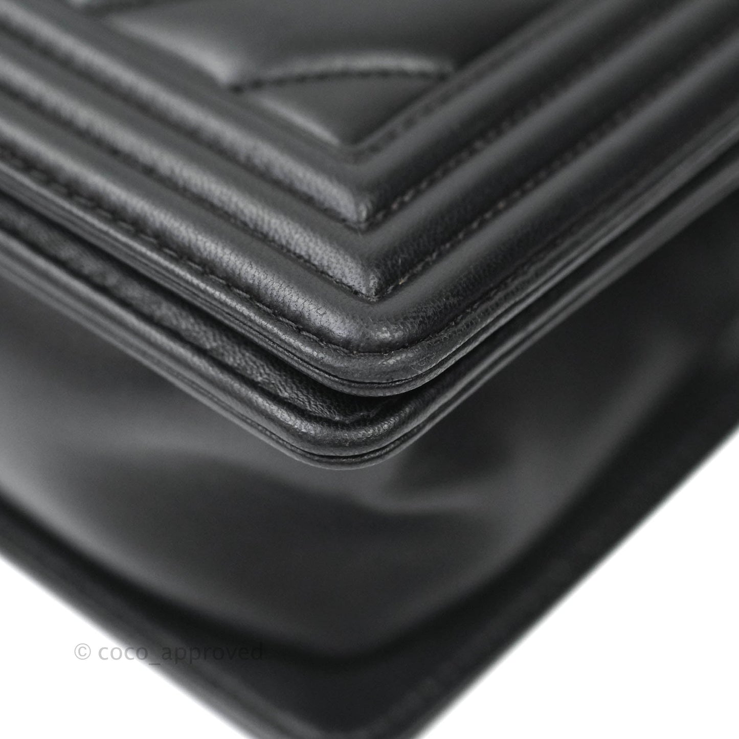 Chanel Boy Chevron Medium Black Lambskin Gold Hardware