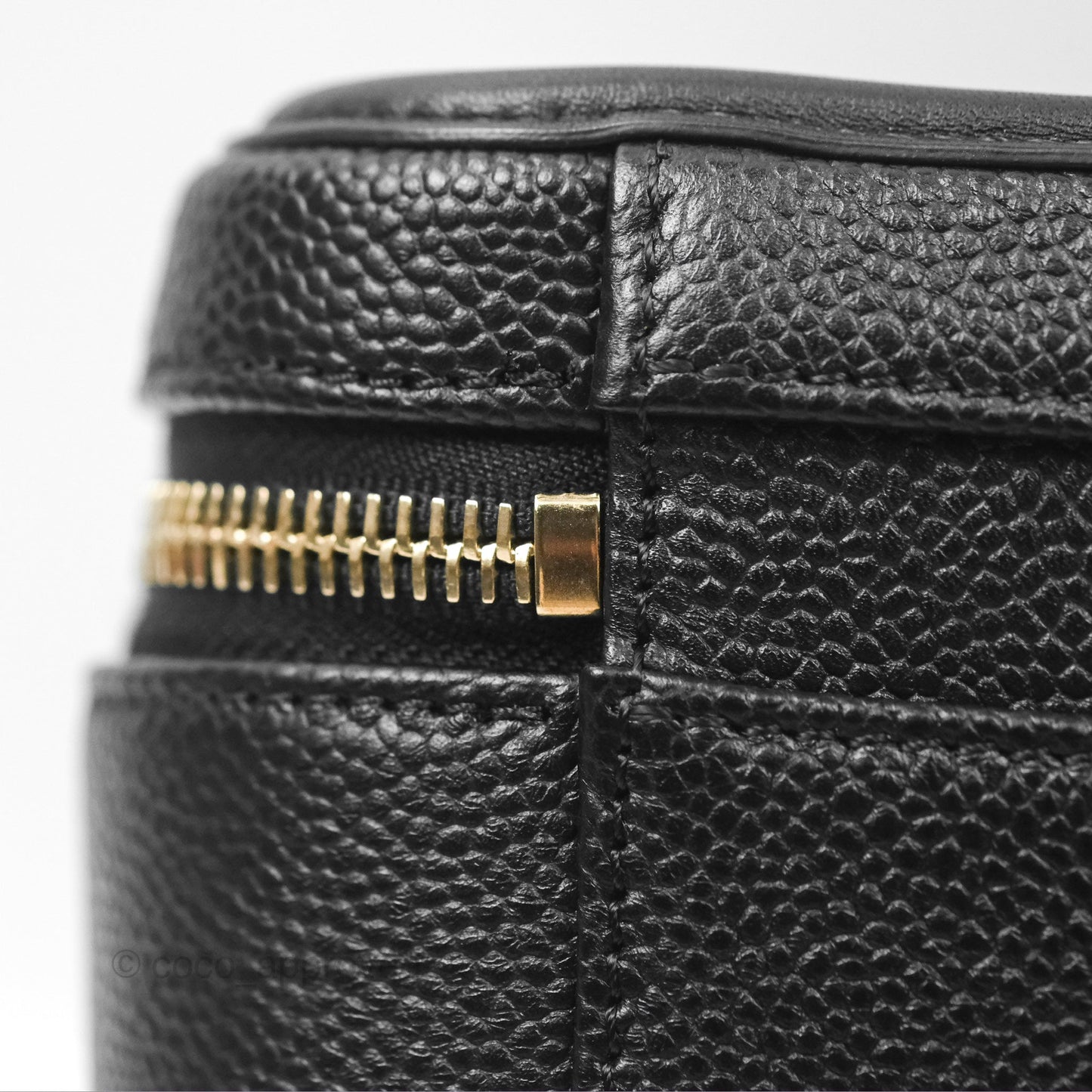 Chanel Quilted Medium CC Filigree Vanity Case Black Caviar Aged Gold Hardware