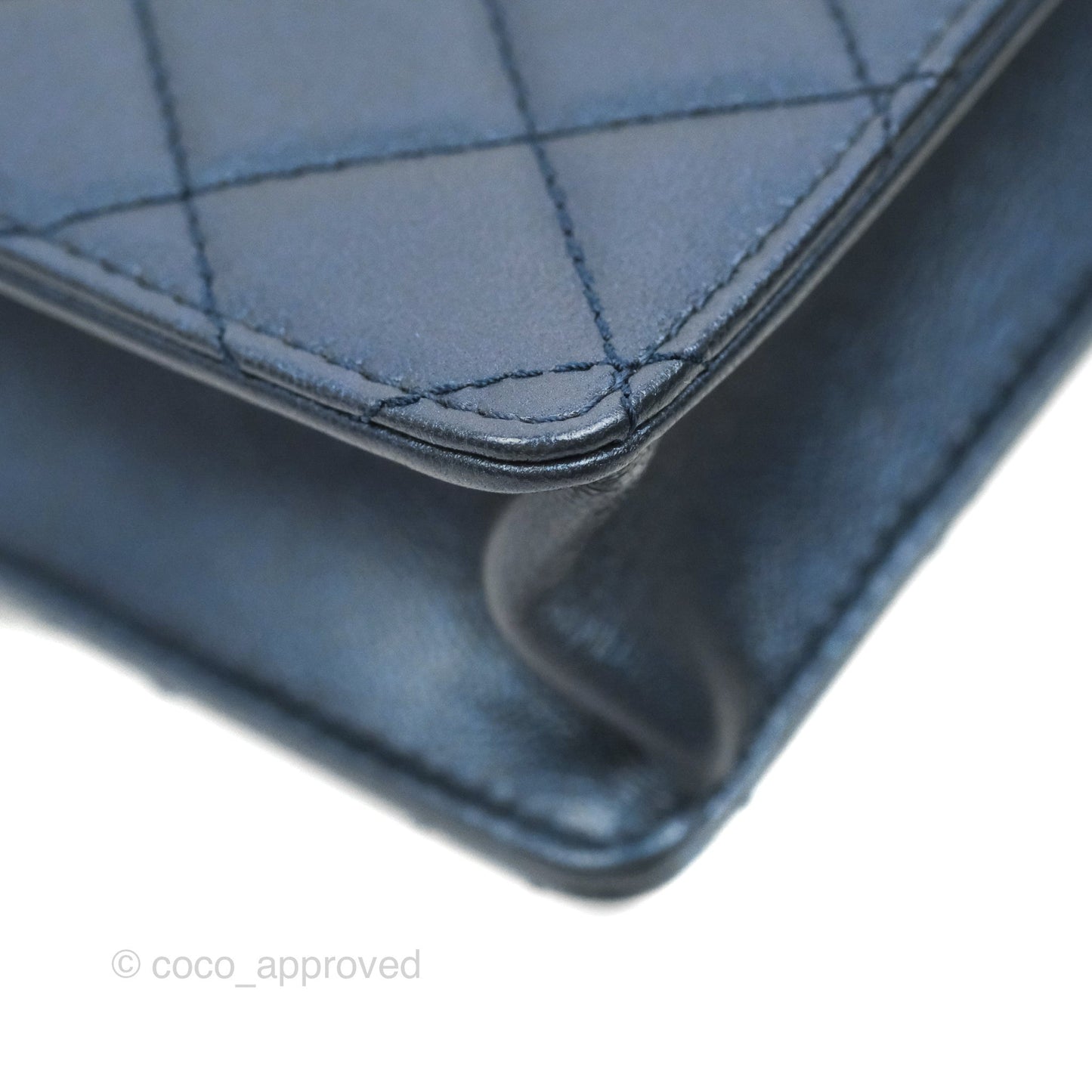 Chanel Quilted Chic Pearls Flap Iridescent Navy Lambskin Aged Gold Hardware
