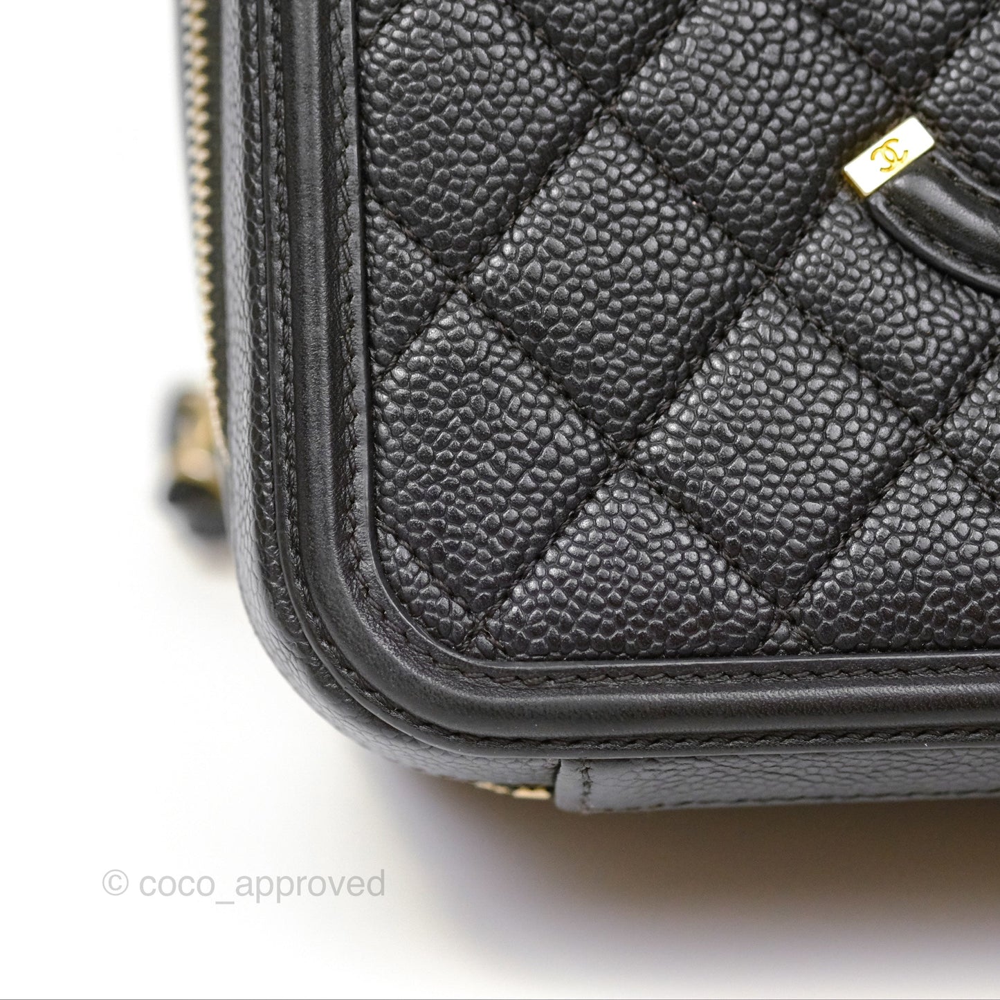 Chanel Quilted Medium CC Filigree Vanity Case Black Caviar Gold Hardware