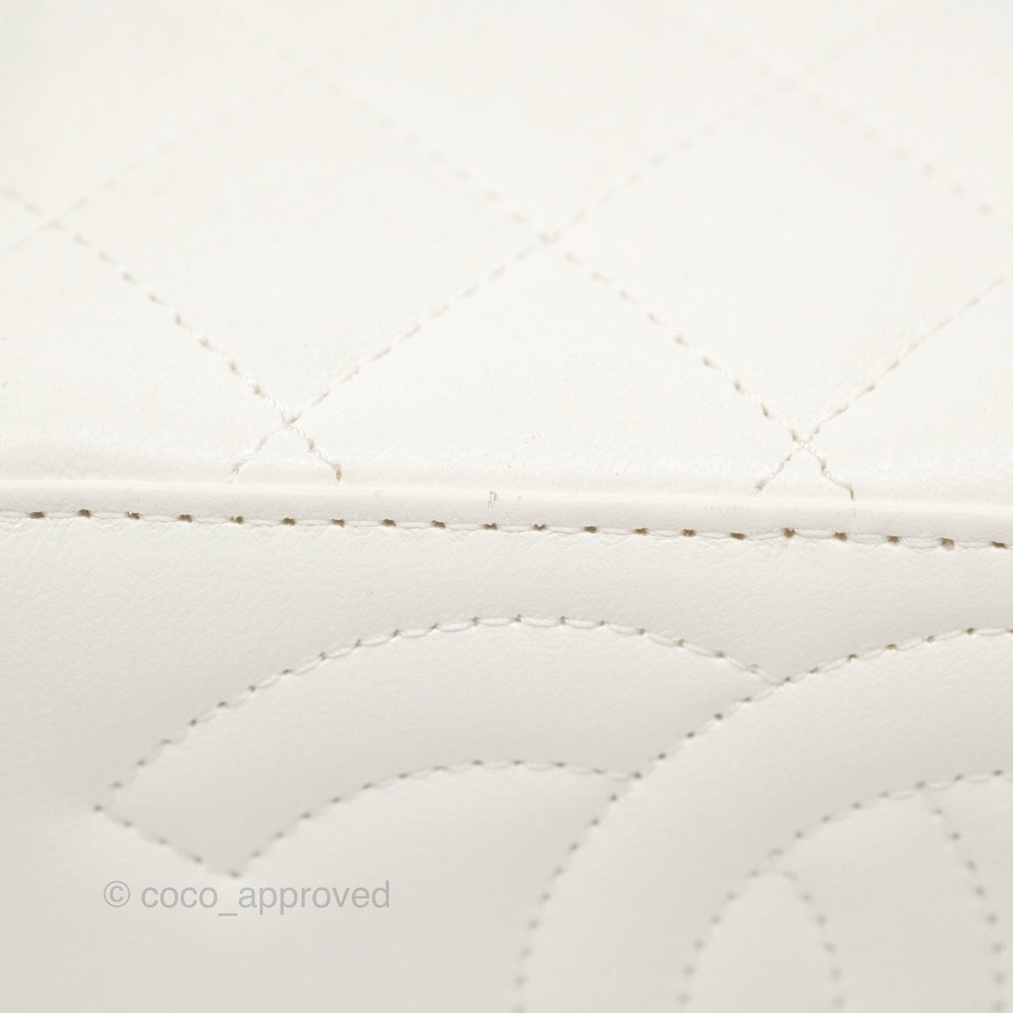 Chanel Vanity with Double Chain White Shiny Lambskin 23C