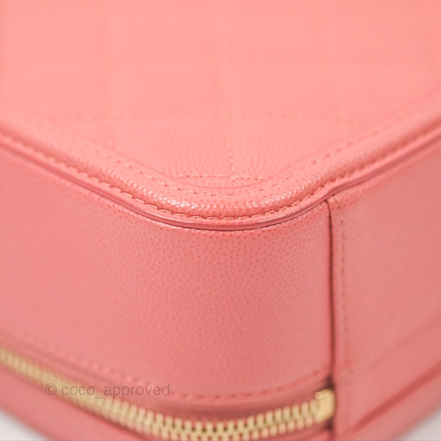 Chanel Quilted Medium CC Filigree Vanity Case Pink Caviar Gold Hardware