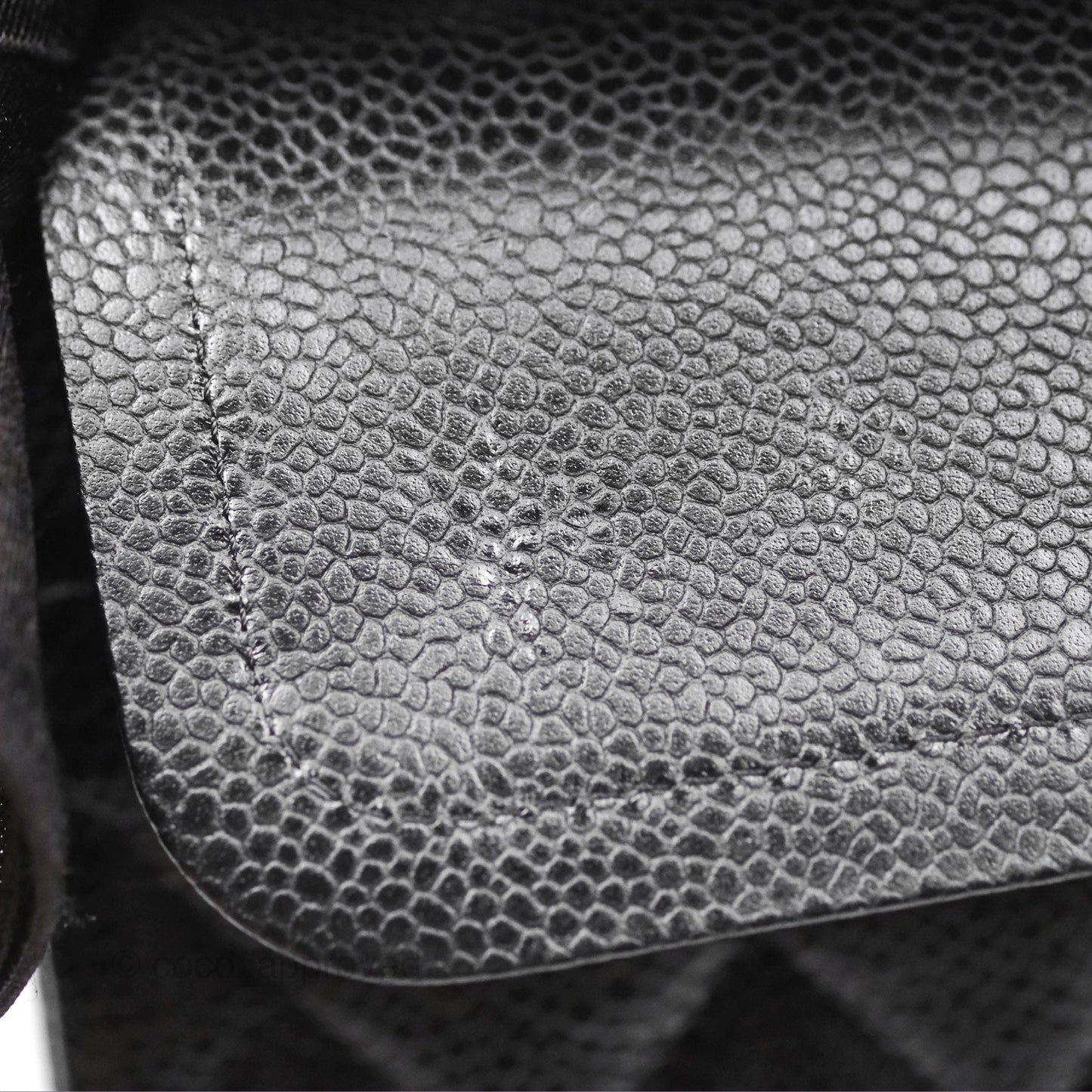 Chanel Classic M/L Medium Flap Quilted Black Caviar Gold Hardware