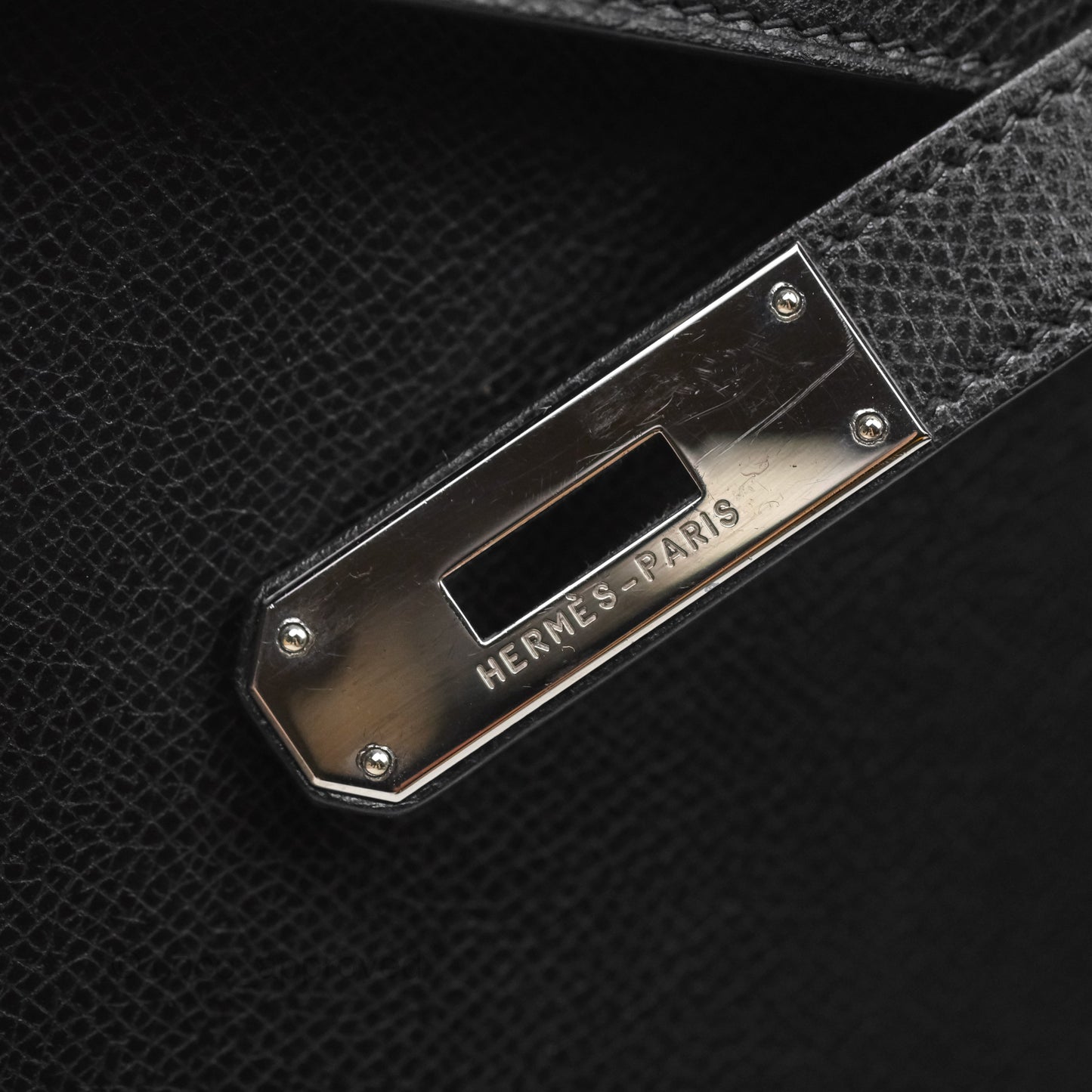 Hermès Vintage Kelly 28 Sellier Noir 89 Courchevel Palladium Hardware