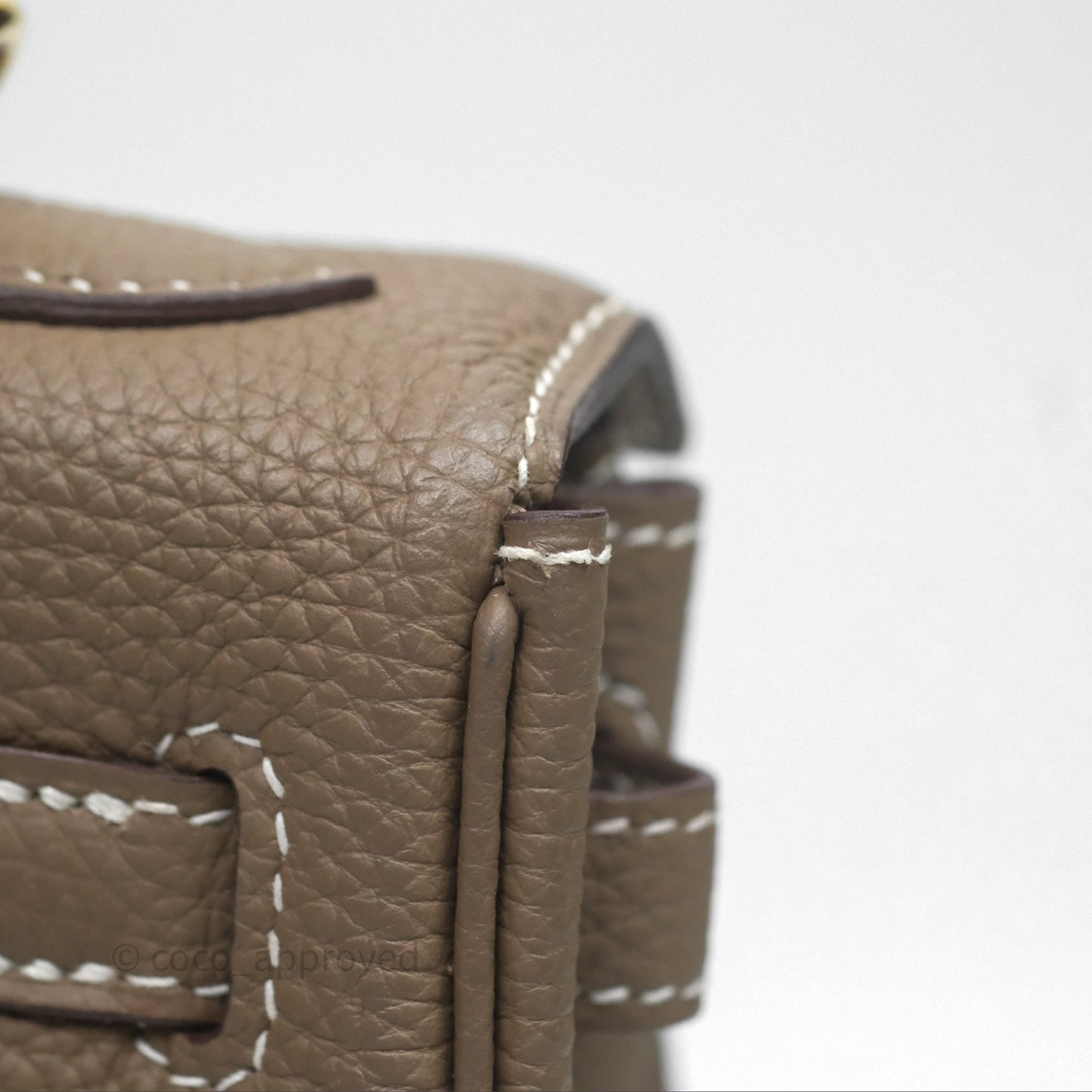Hermès Retourne Kelly 25 Etoupe 18 Togo Gold Hardware