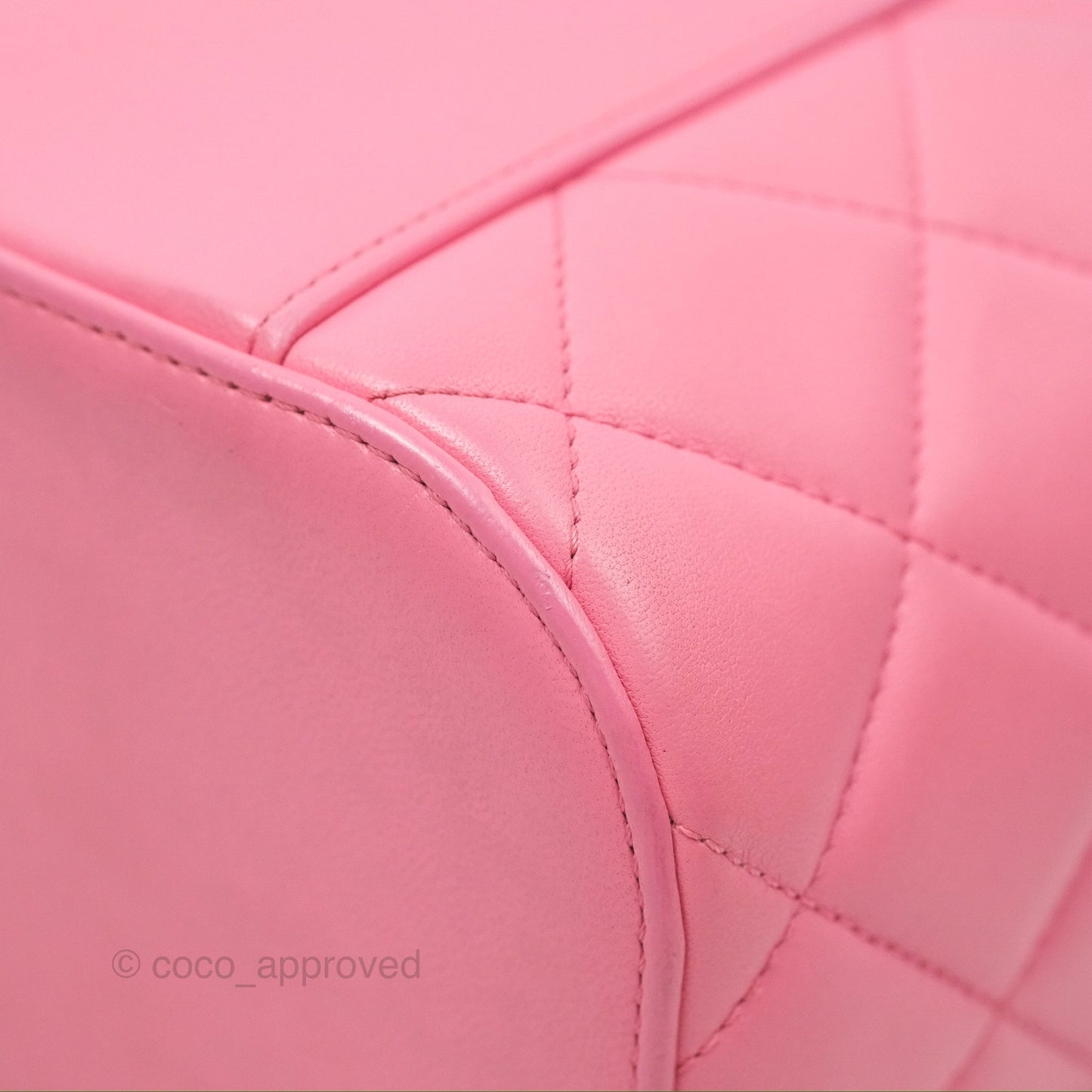Chanel Small Quilted Top Handle Vanity Case Pink Lambskin Gold Hardware