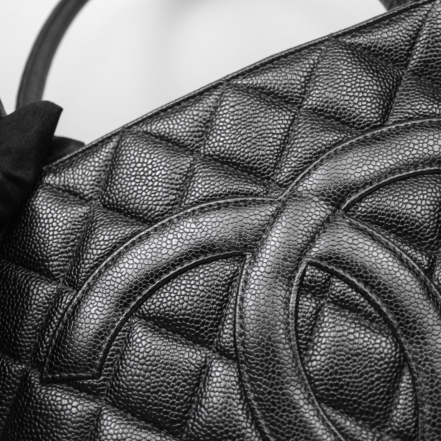 Chanel Vintage Medallion CC Tote Bag Black Caviar Gold Hardware