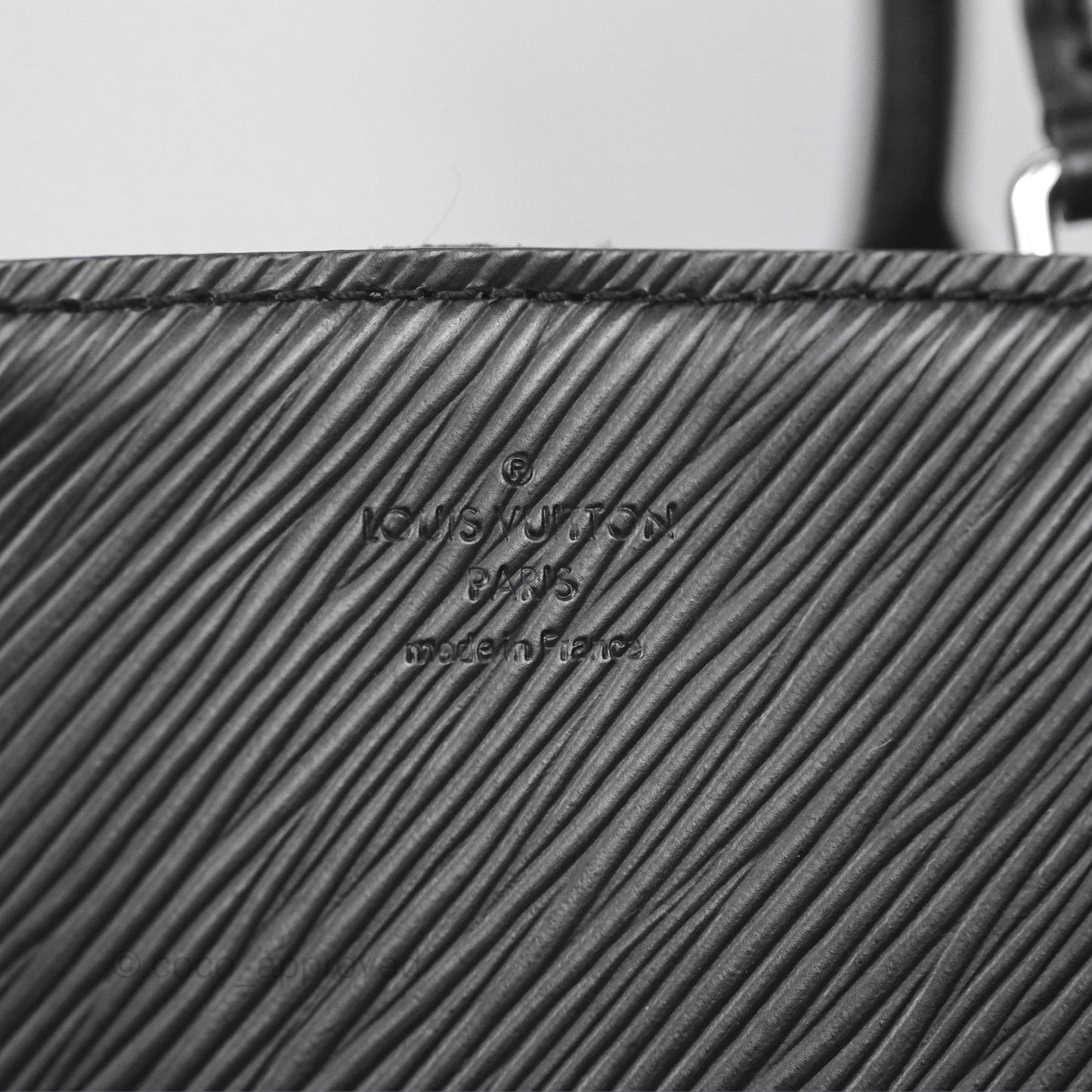 Louis Vuitton Marelle Tote BB Black