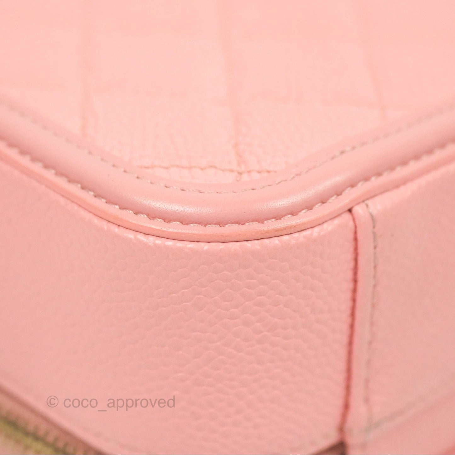 Chanel Quilted Medium CC Filigree Vanity Case Pink Caviar Gold Hardware