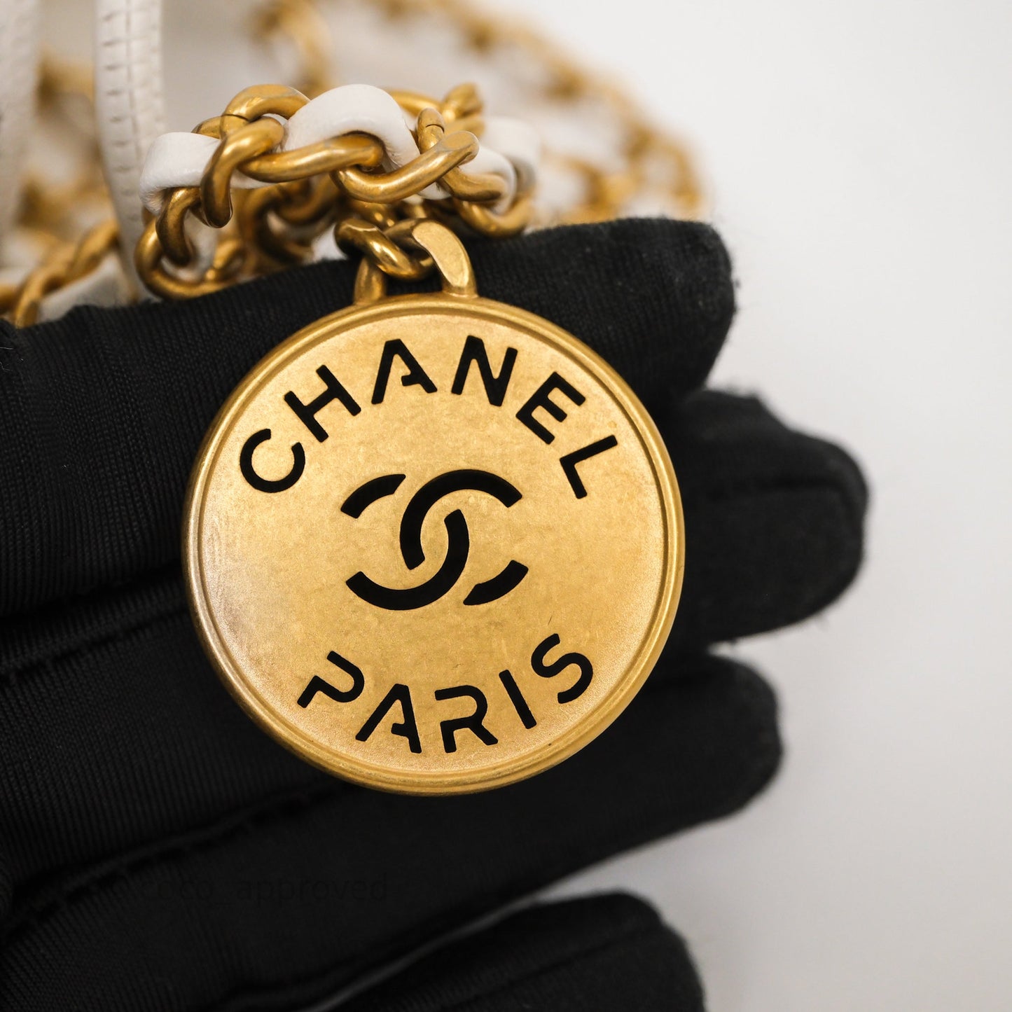 Chanel 22 Mini Bag White Calfskin Aged Gold Hardware
