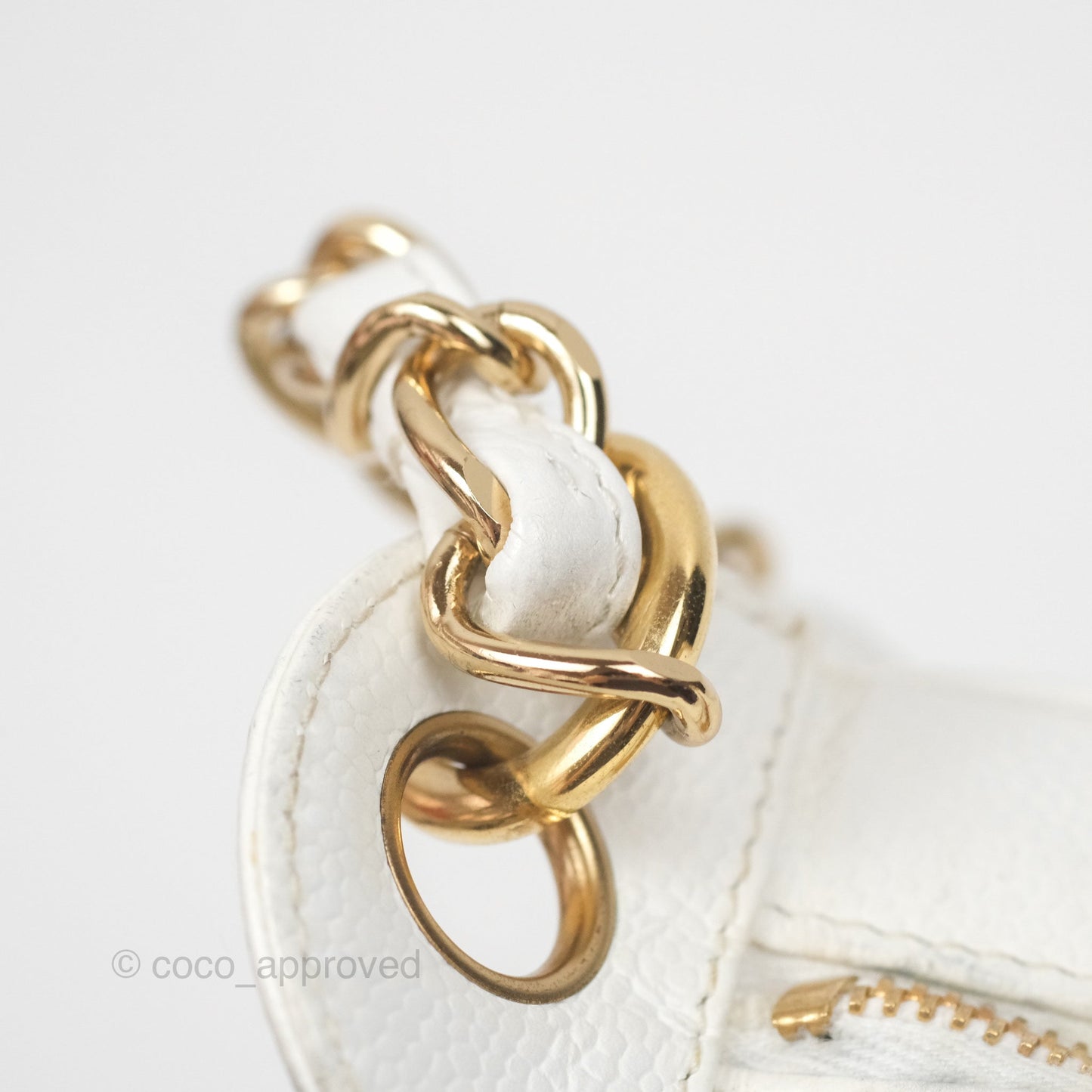 Chanel Vintage CC Quilted Shoulder Bag White Caviar Gold Hardware