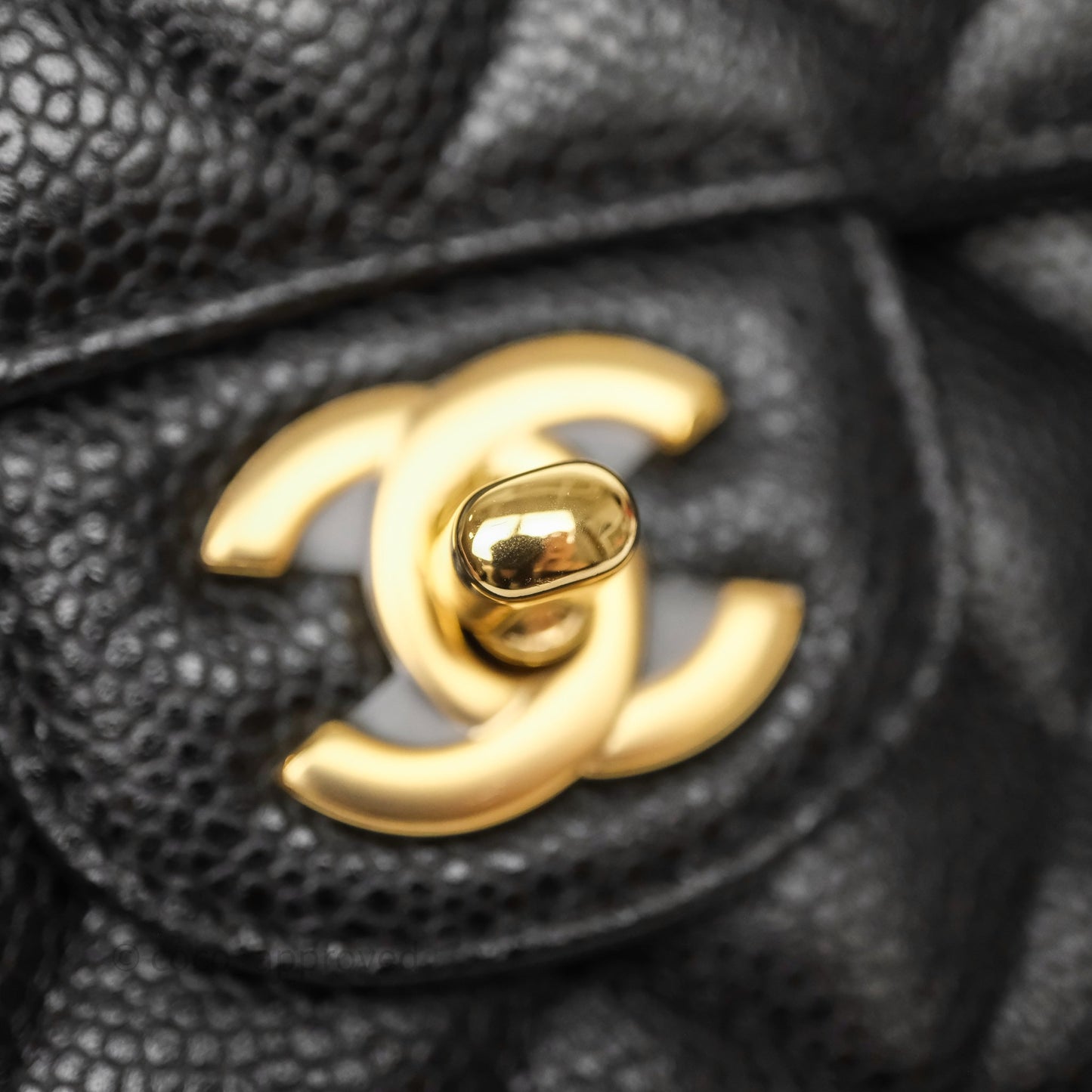 Chanel Classic M/L Medium Flap Quilted Black Caviar Gold Hardware