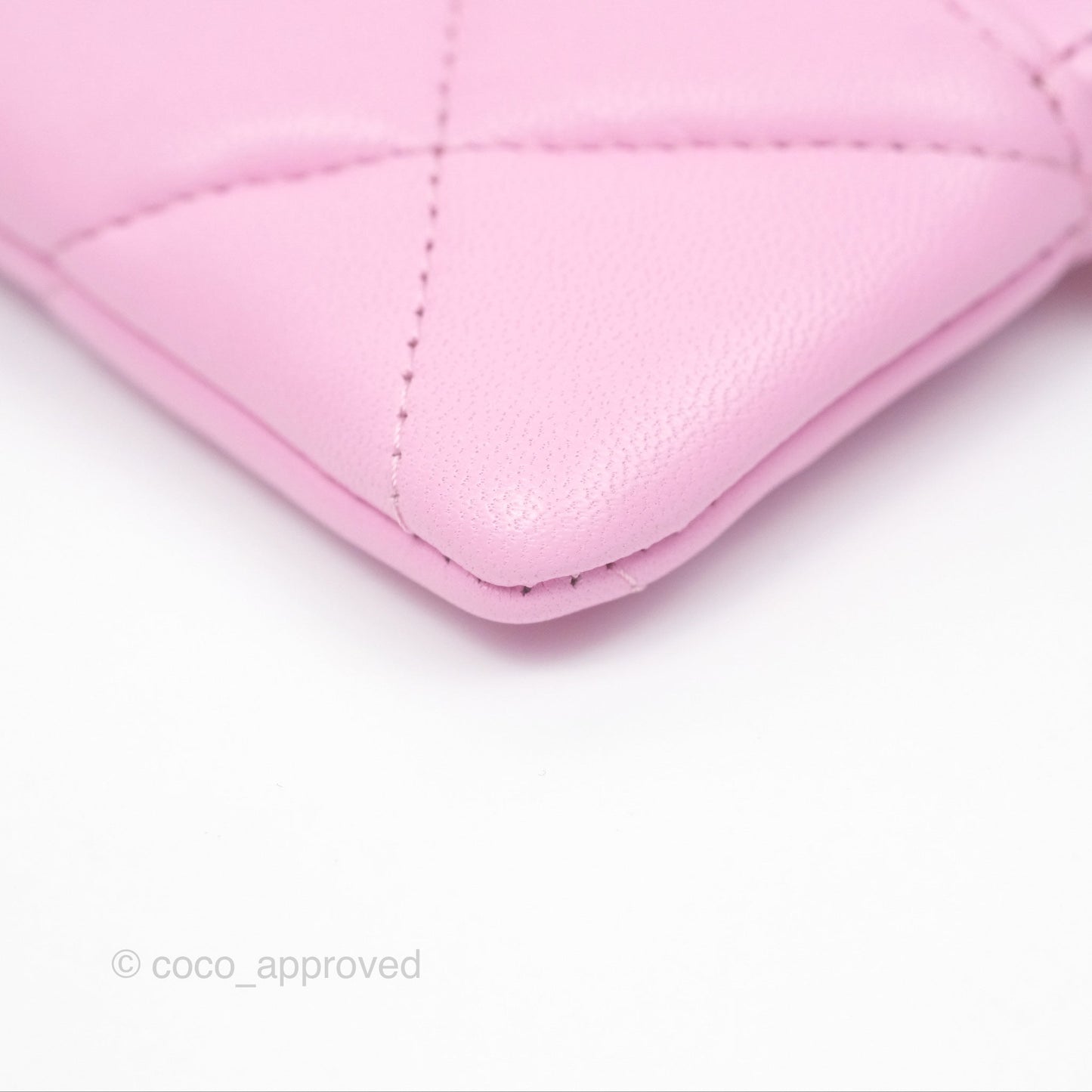 Chanel 19 Zipped Coin Purse Card Holder Pink Lambskin
